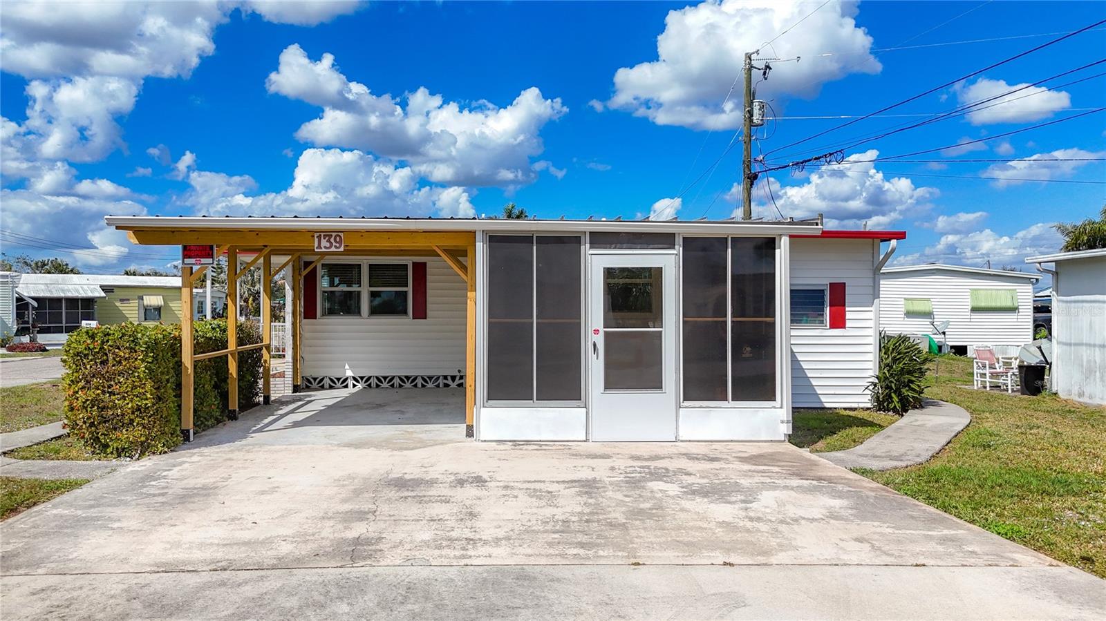 139 Gaslight Ave, North Fort Myers, FL 33917