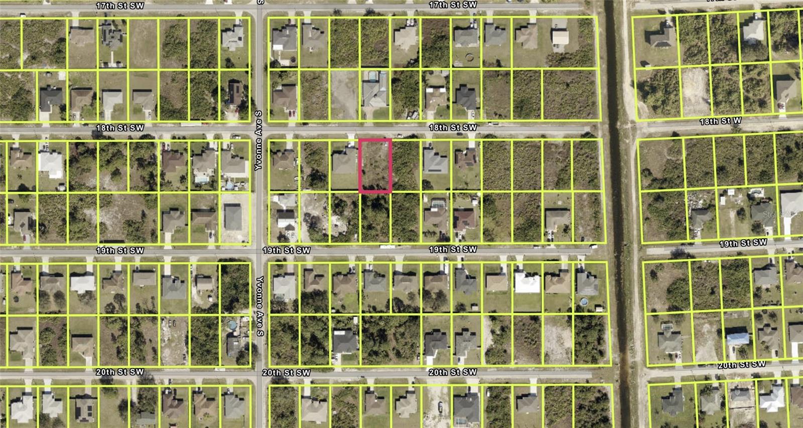 3715 18th St Sw, Lehigh Acres, FL 33976