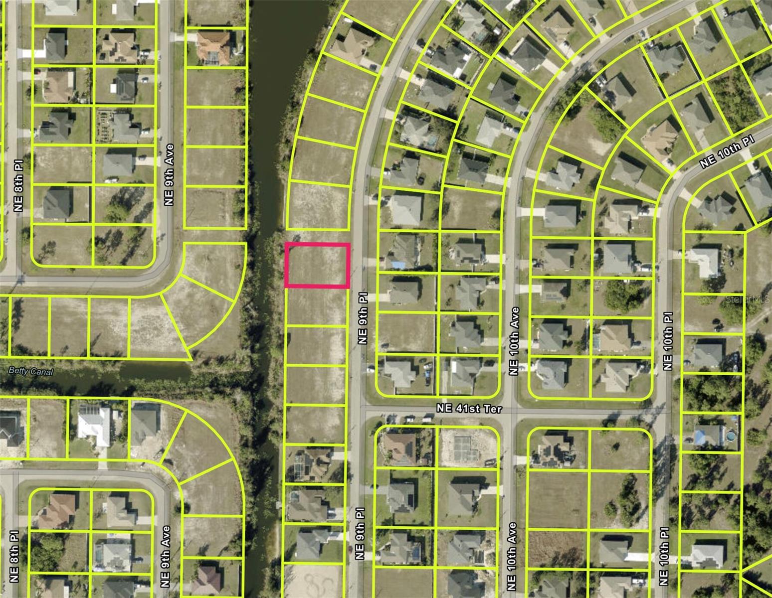 4112 Ne 9th Pl, Cape Coral, FL 33909