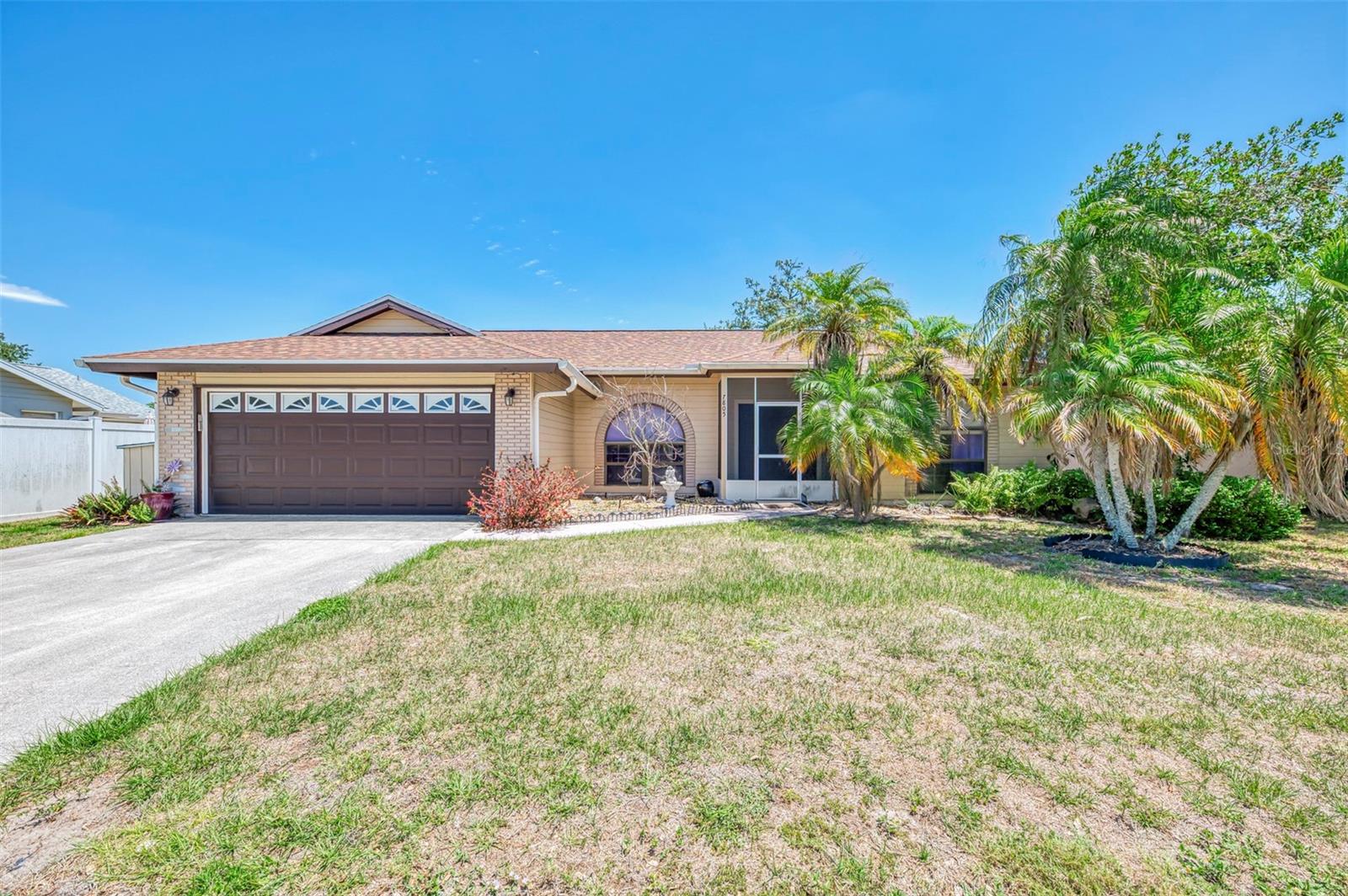 7805 38th Ct E, Sarasota, FL 34243