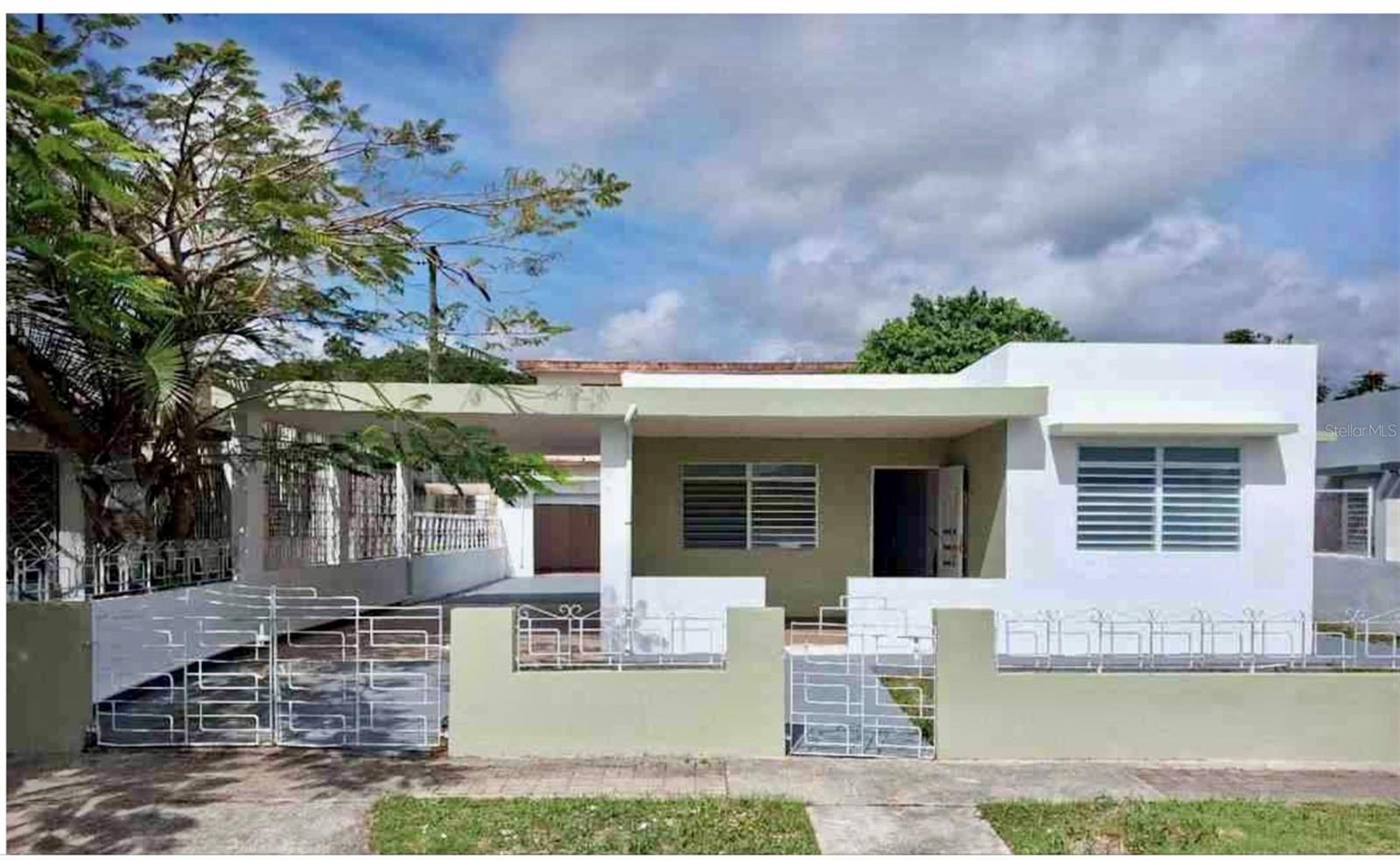 B C 6 Mendez Hornazabal, Juncos, PR 00777