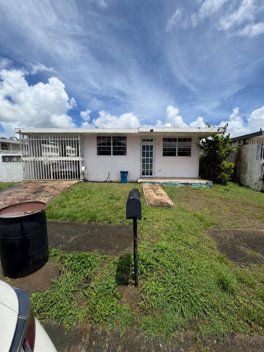 Calle 5 Jardines De Gurabo #234, Gurabo, PR 00778