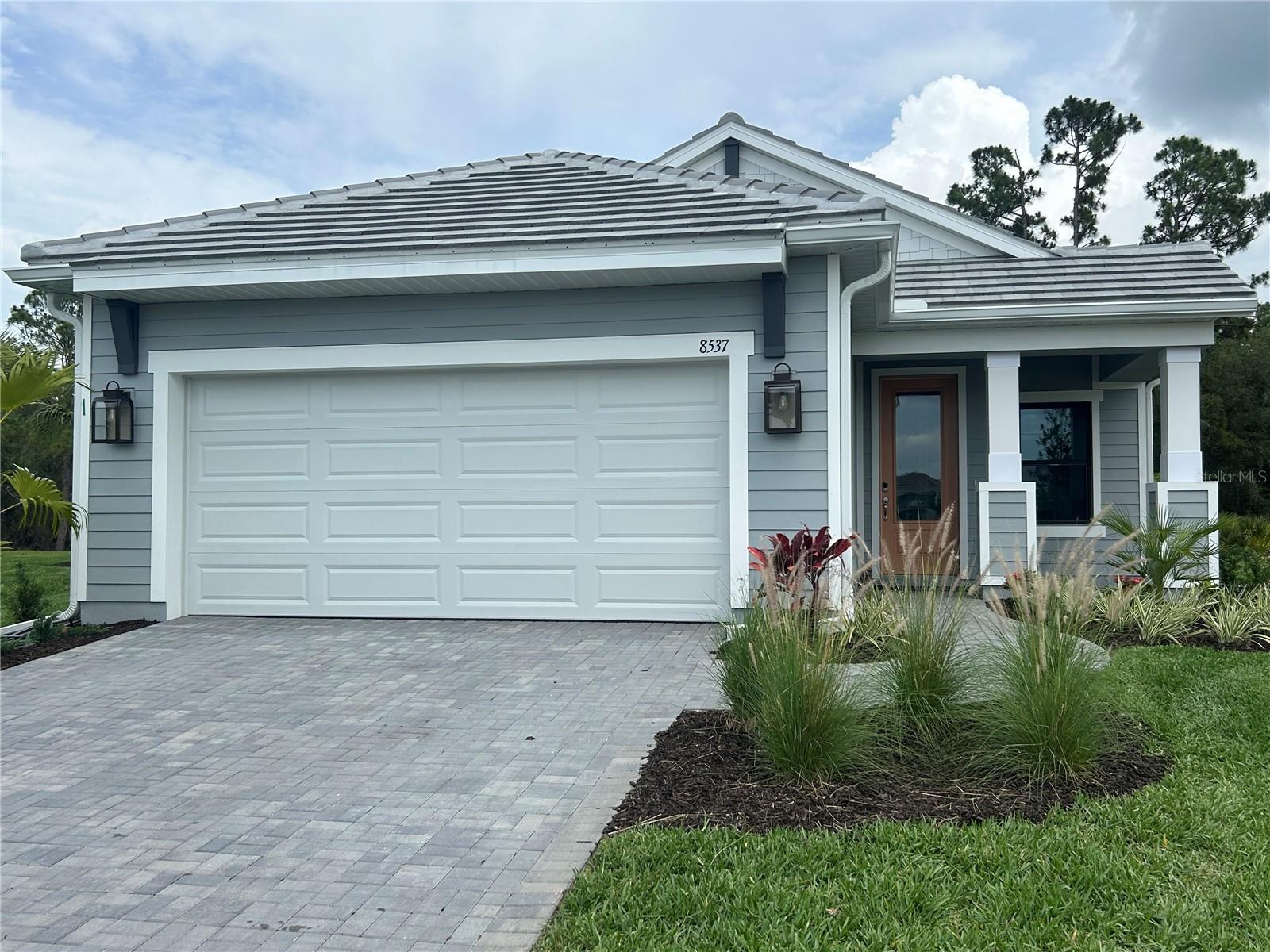 8537 Anthirium Loop, Sarasota, FL 34240