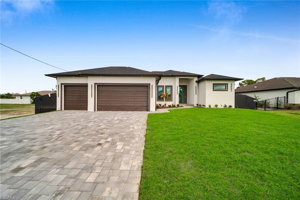 3237 Nw 21st St, Cape Coral, FL 33993