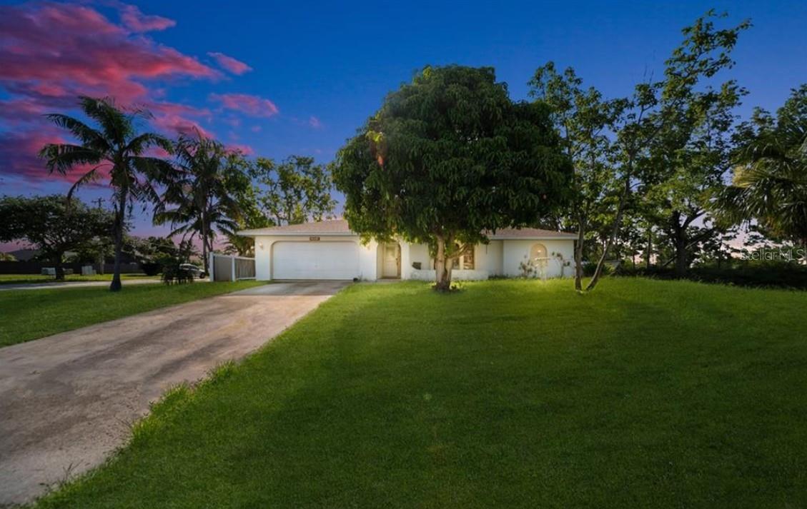 2501 Se 8th Pl, Cape Coral, FL 33904
