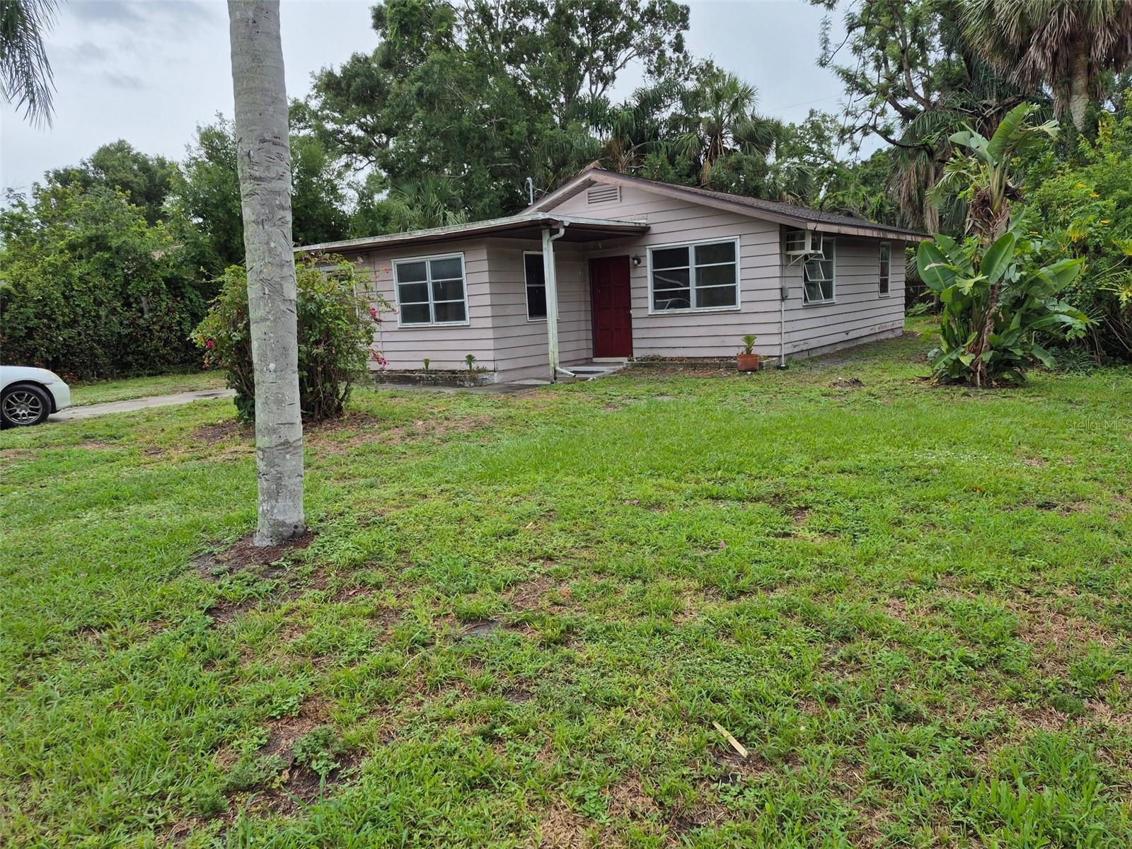 1122 40th St, Sarasota, FL 34234