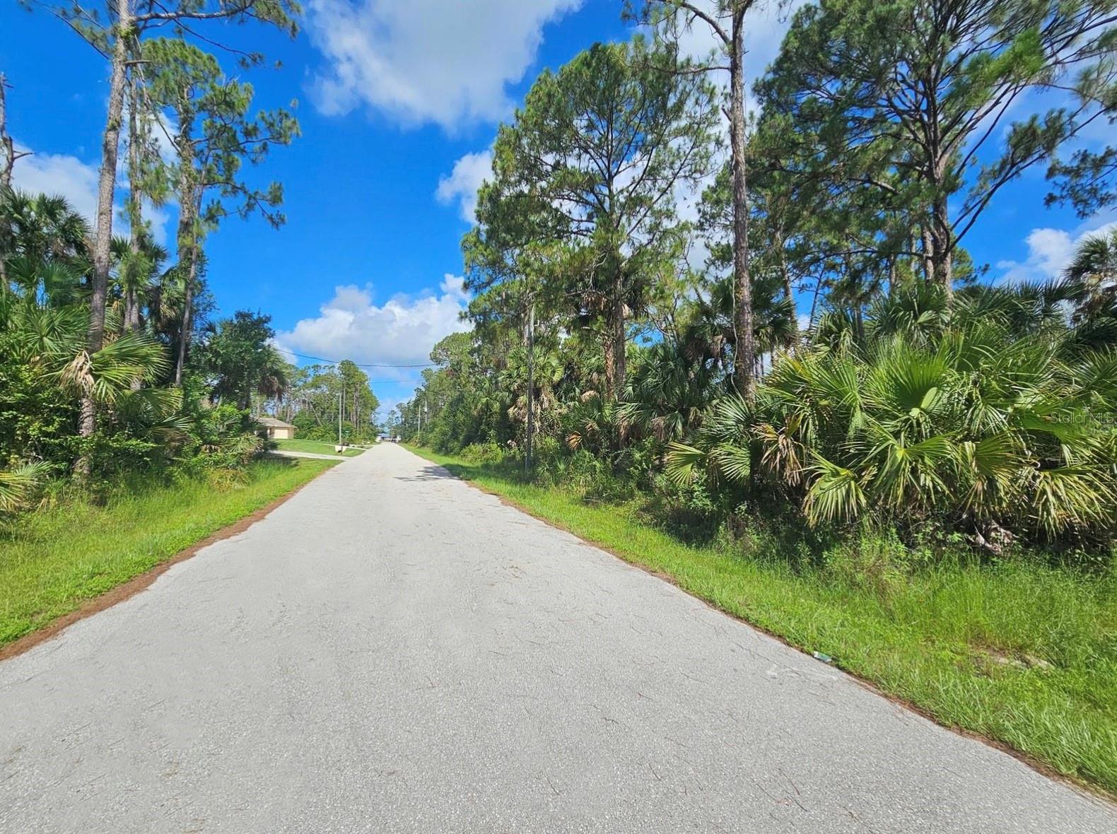 Jacoby Cir, North Port, FL 34288