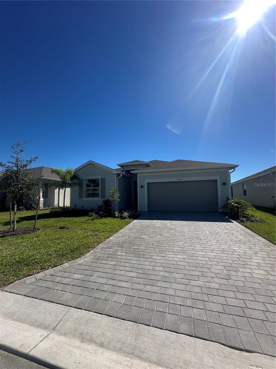 8063 Saint Kitts Cir, Englewood, FL 34224