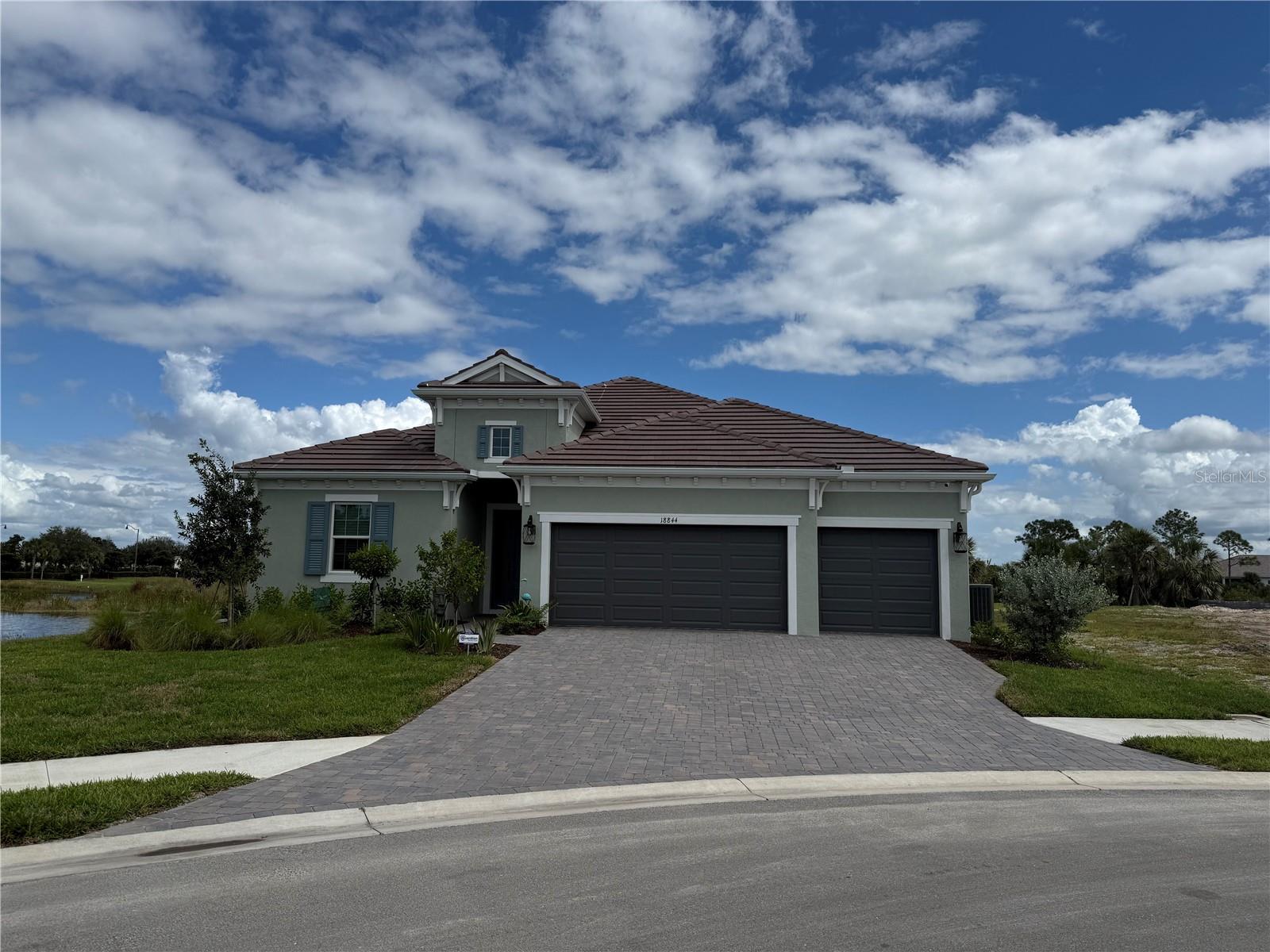 18844 Toulon Ct, Venice, FL 34293