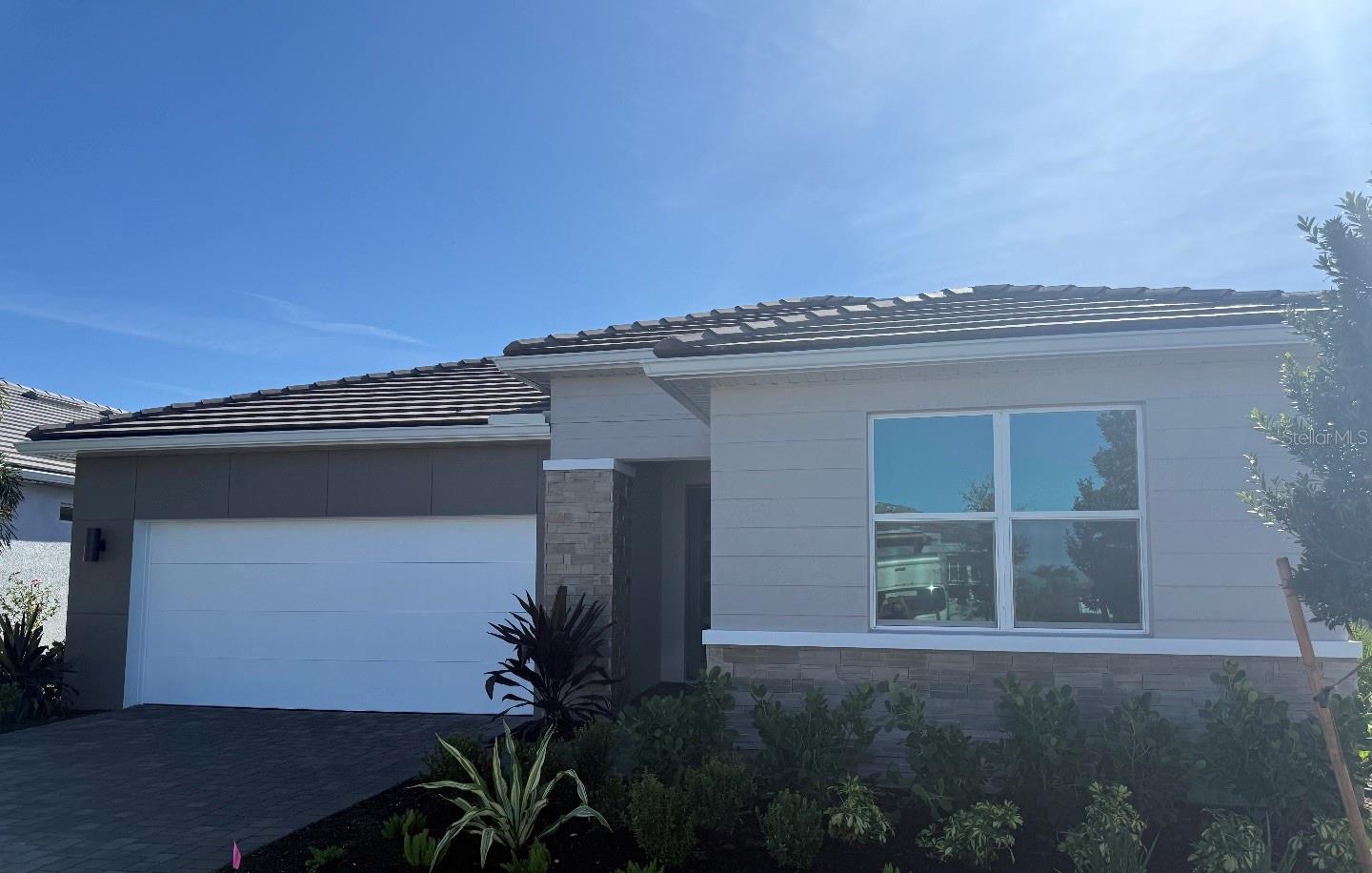 18216 Chromata Dr, Venice, FL 34293