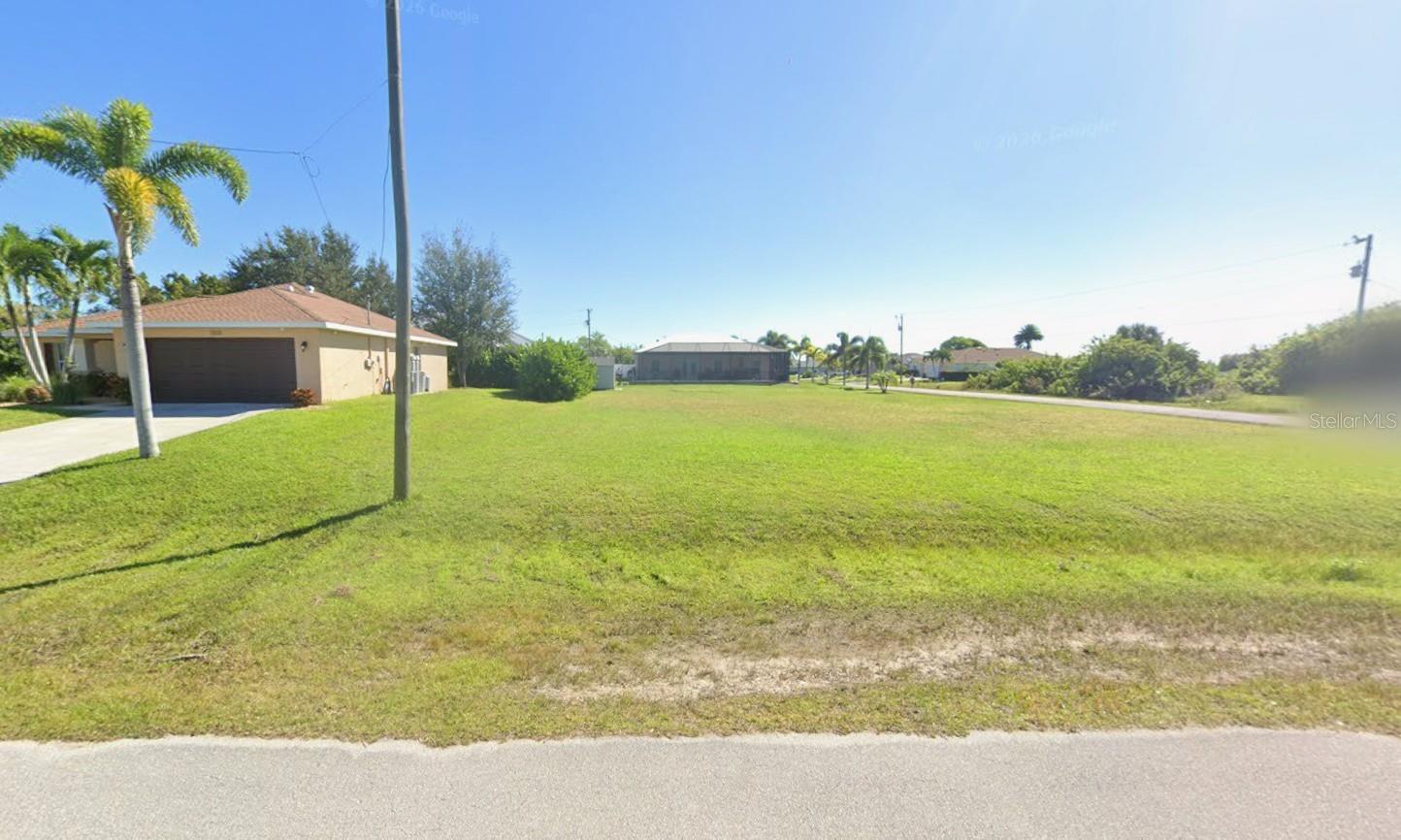 815 Nw 28th Pl, Cape Coral, FL 33993