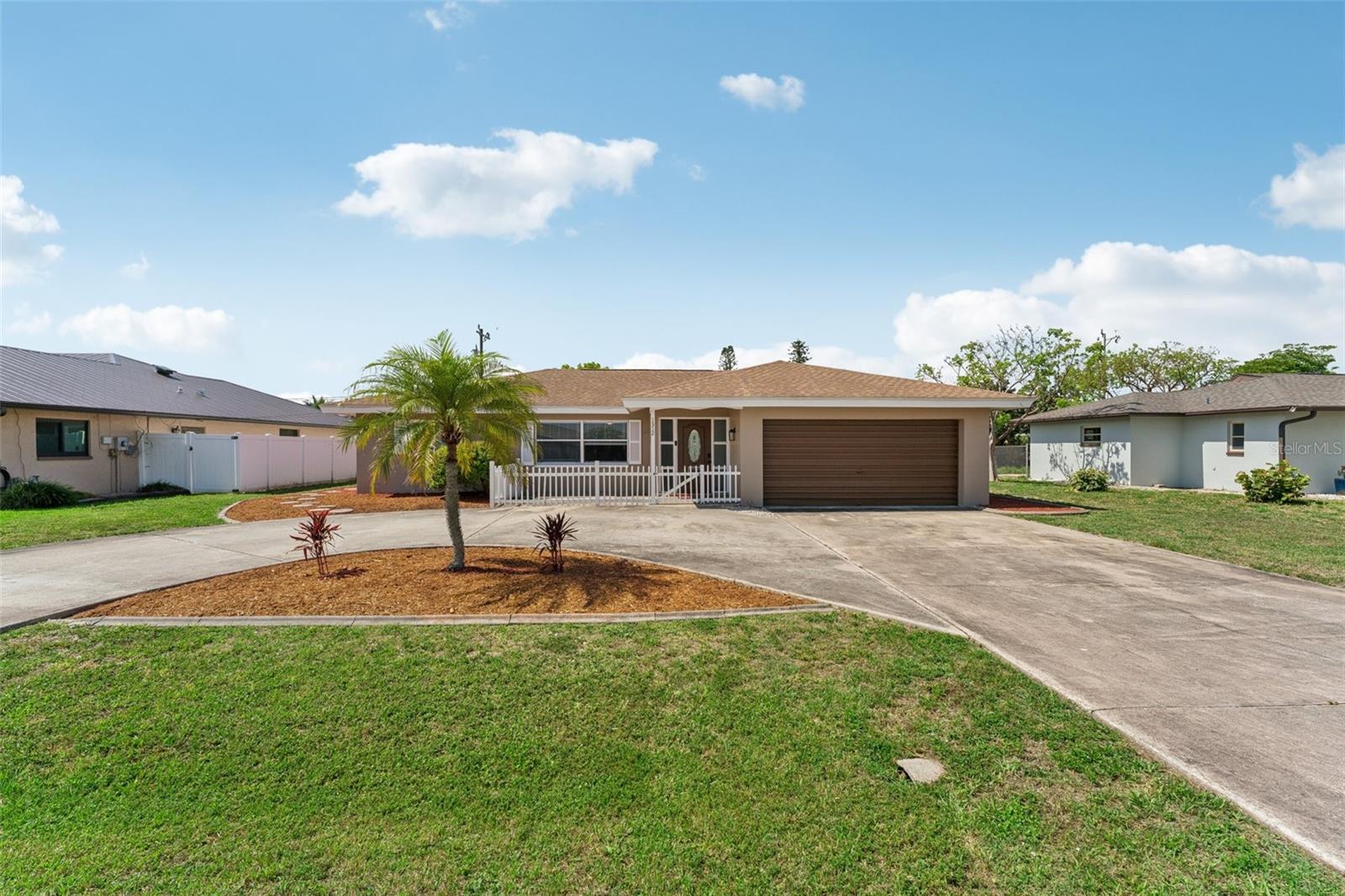 1312 Se 25th Ln, Cape Coral, FL 33904