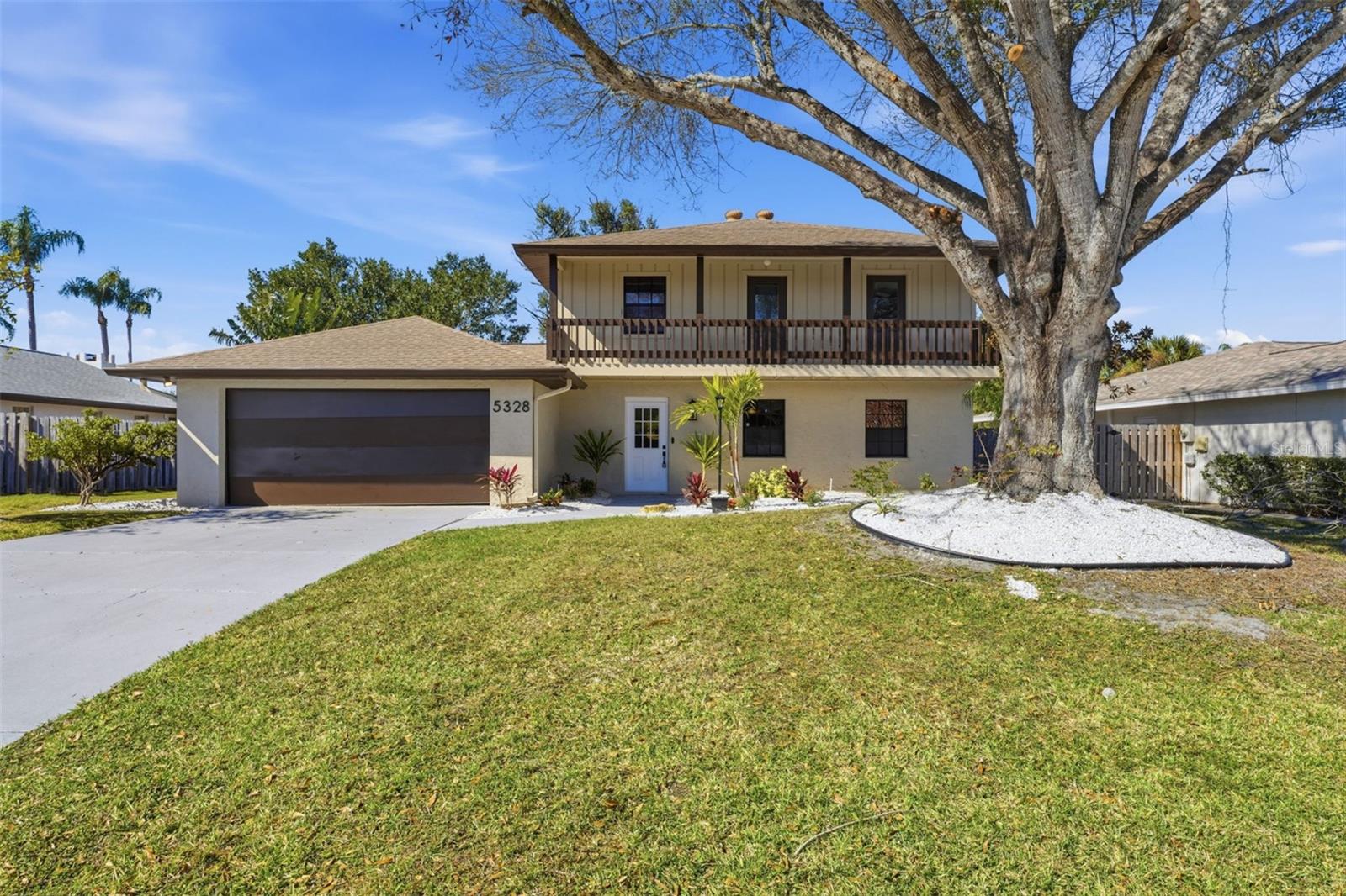 5328 Fox Run Rd, Sarasota, FL 34231