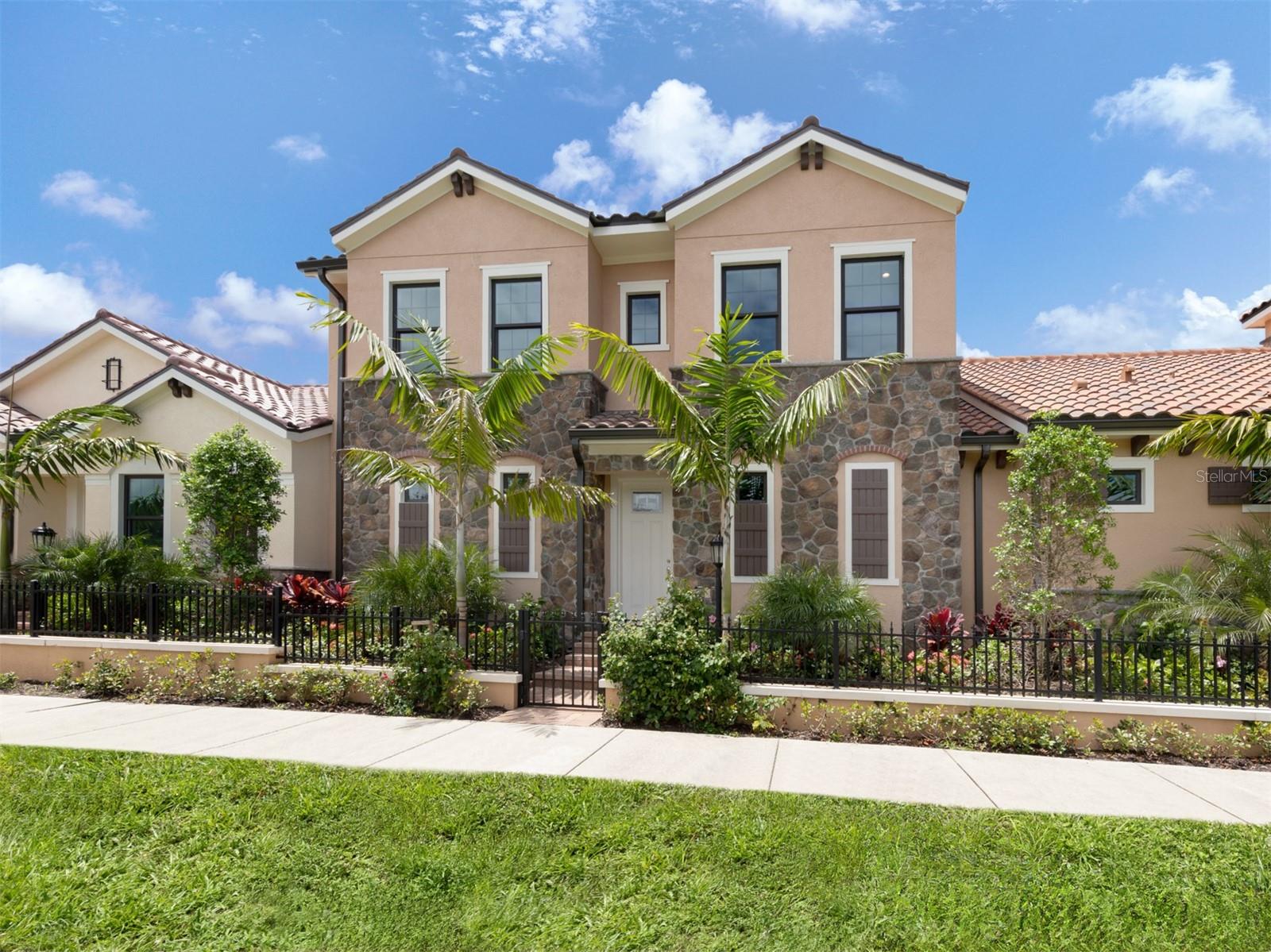 934 E Venice Ave, Venice, FL 34285