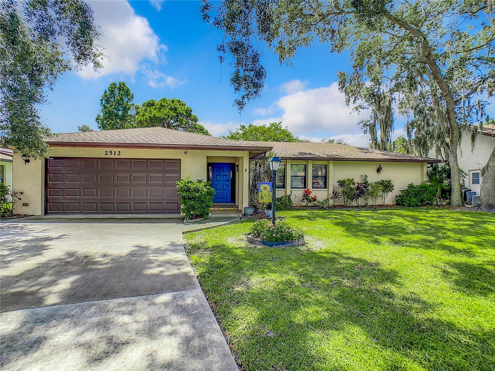 2512 Regatta Dr, Sarasota, FL 34231