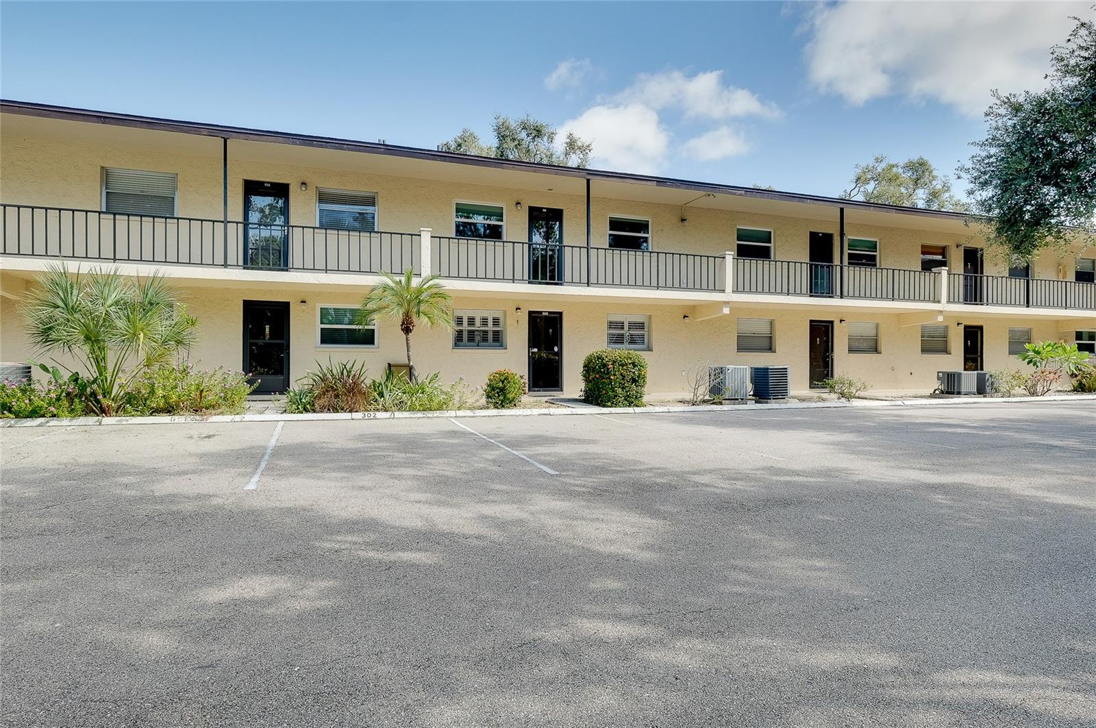 2260 Stickney Point Rd #303, Sarasota, FL 34231