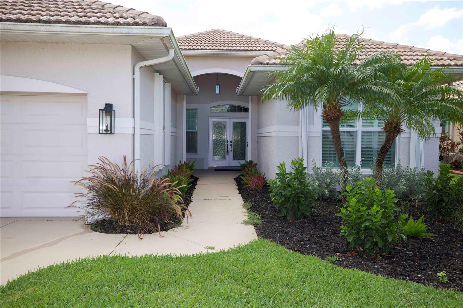 651 Lakescene Dr, Venice, FL 34293