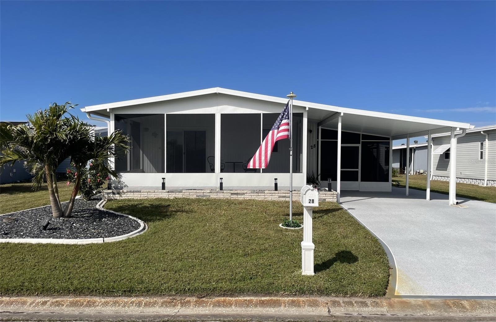 28 Castaway Ct, North Port, FL 34287