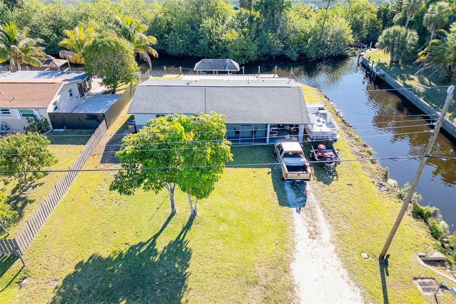 145 Schneider Dr, Fort Myers, FL 33905