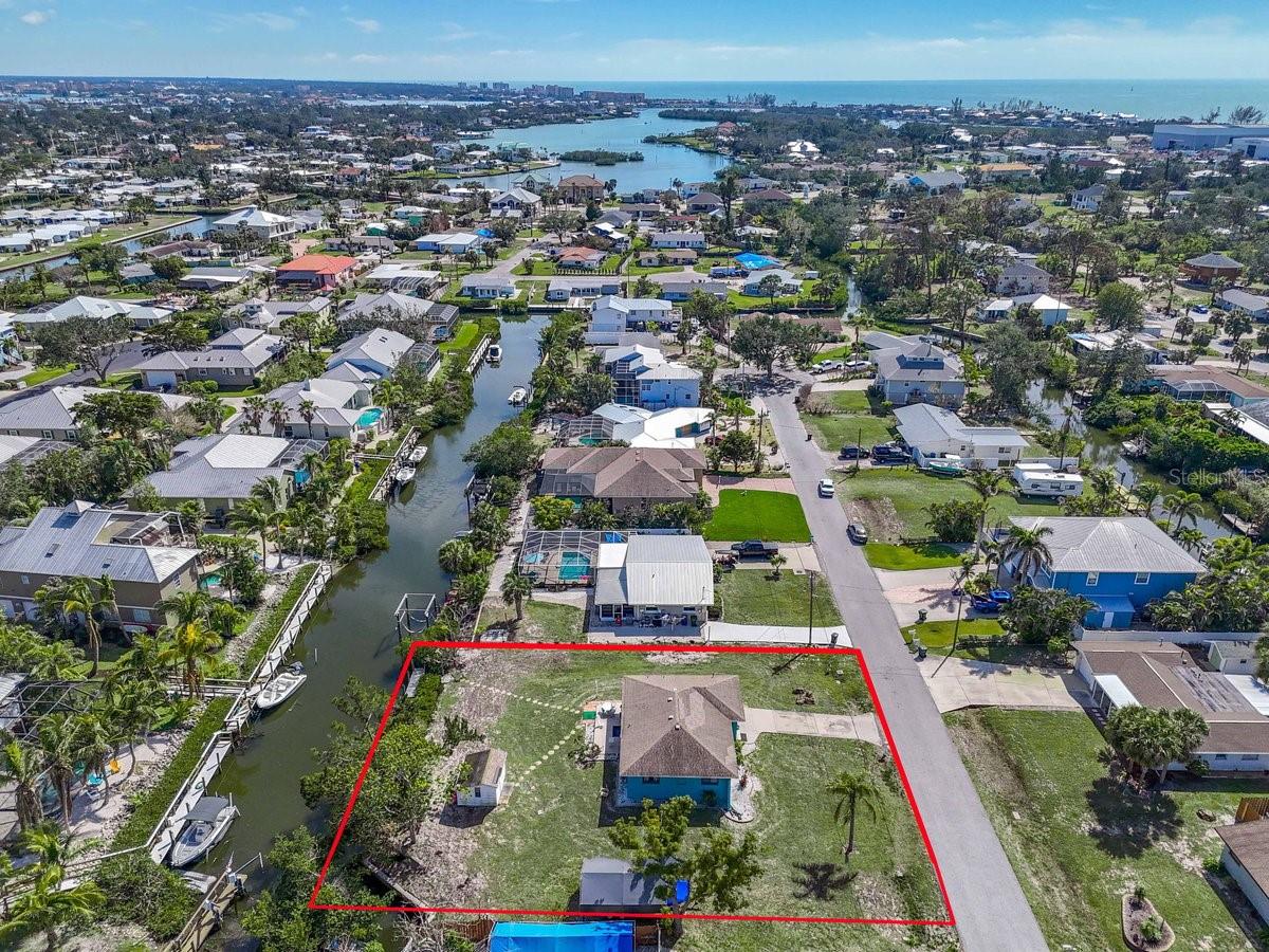328 Channel Ln, Nokomis, FL 34275