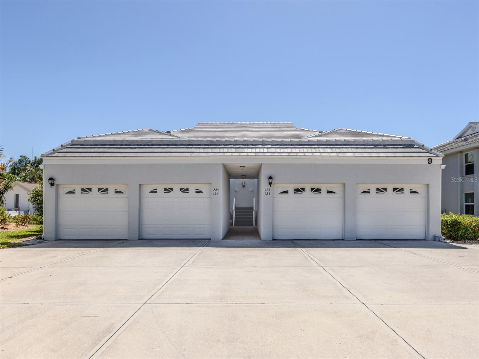 1041 Capri Isles Blvd #224, Venice, FL 34292