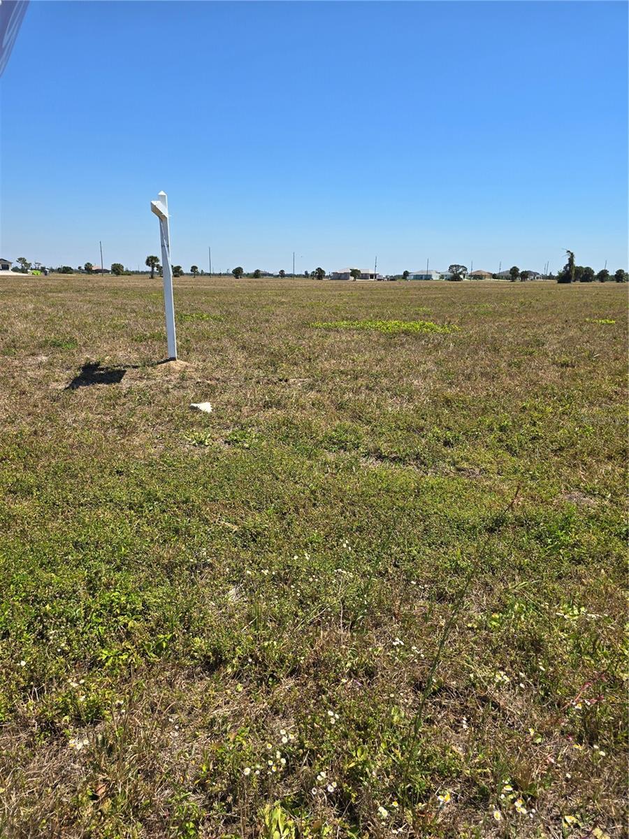 2 Bluebonnett Dr, Placida, FL 33946