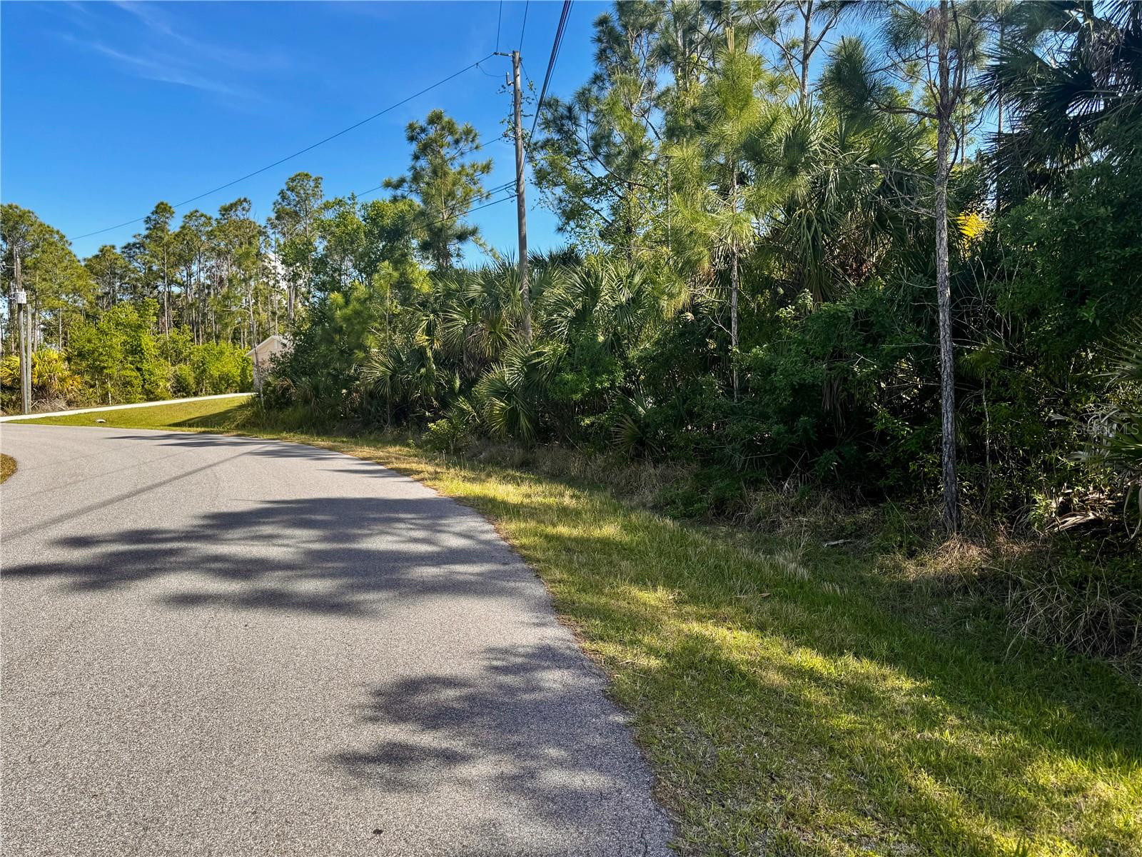 Sawyer Cir, North Port, FL 34288