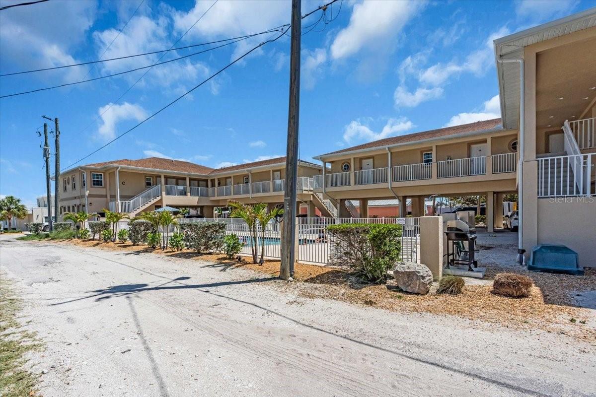 2405 N Beach Rd #4, Englewood, FL 34223