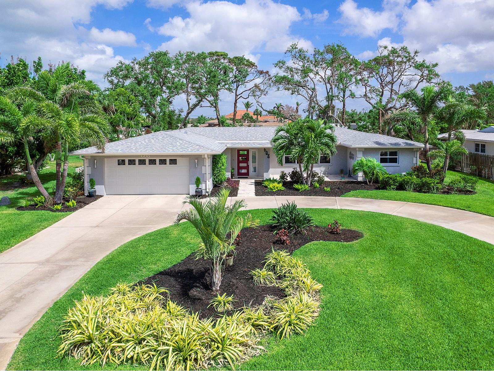 608 Apalachicola Rd, Venice, FL 34285