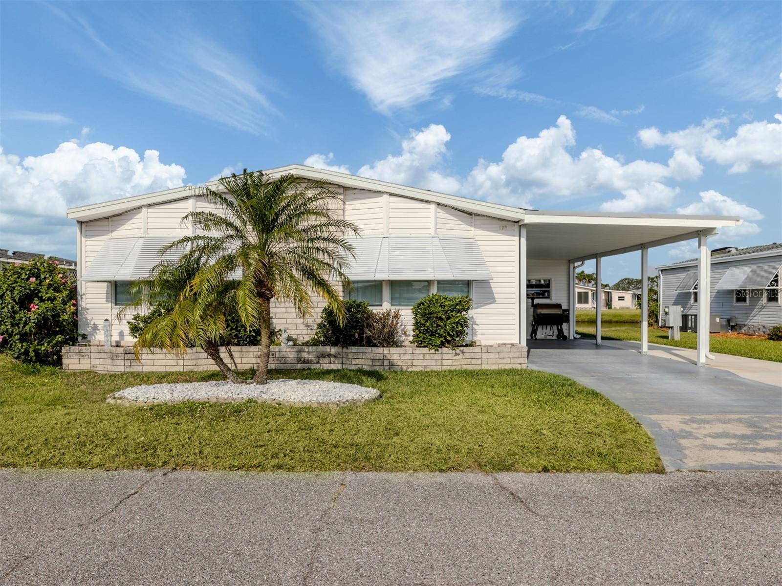 425 Pirates Pt, North Port, FL 34287