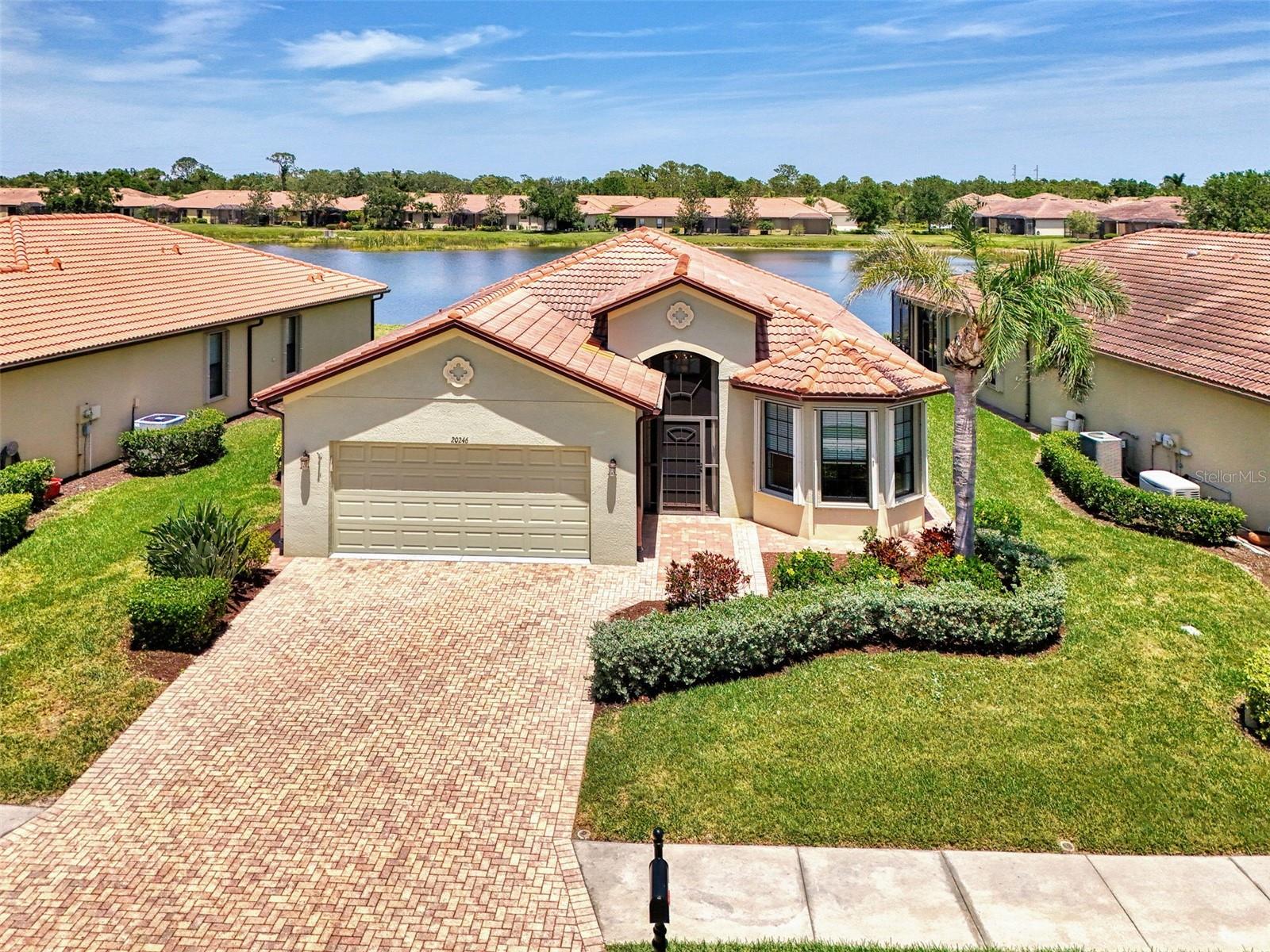 20246 Pezzana Dr, Venice, FL 34292