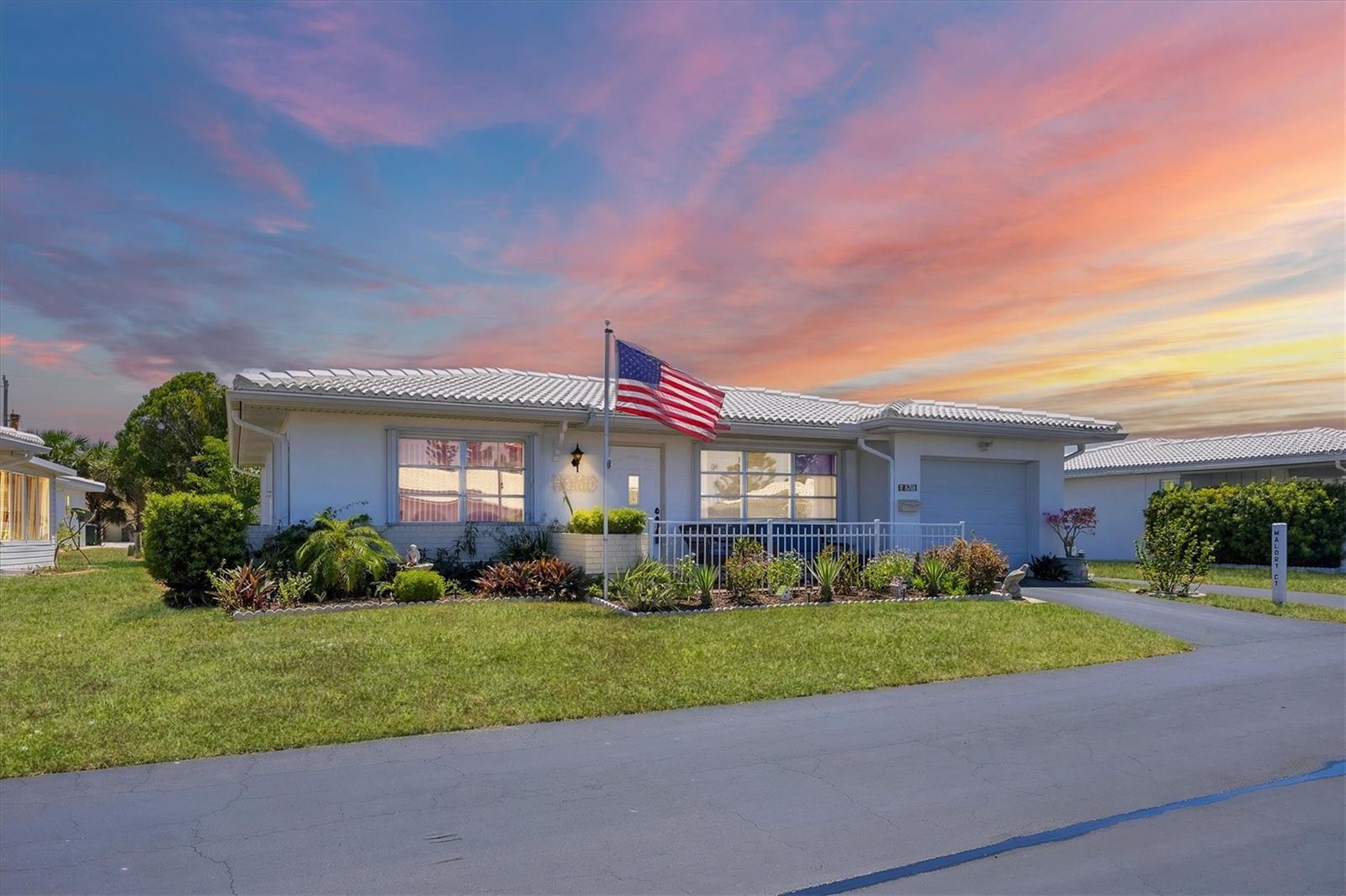 8701 Pickwick Rd, North Port, FL 34287