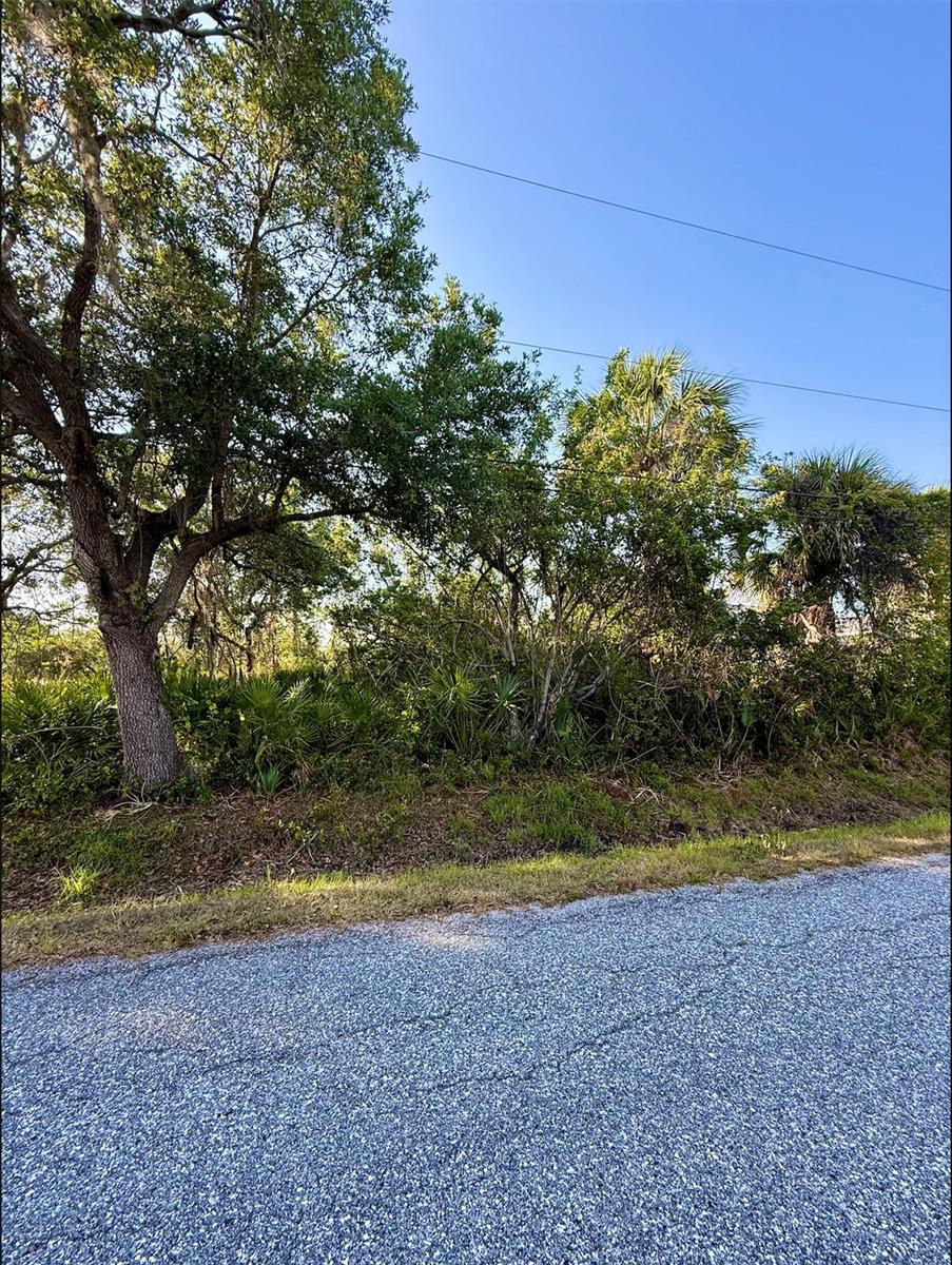 De Miranda Ave, North Port, FL 34287