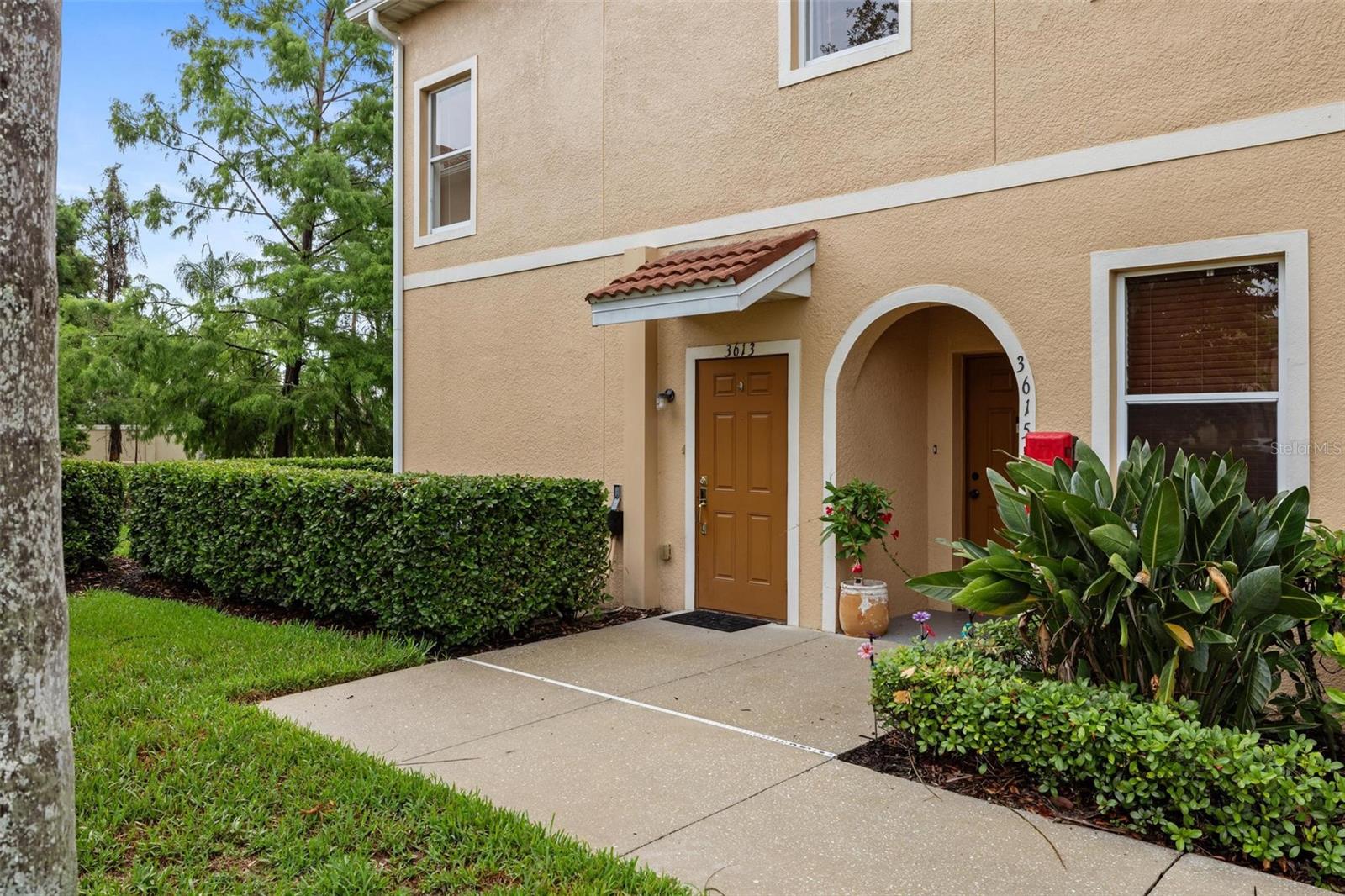 3613 Parkridge Cir #11-201, Sarasota, FL 34243
