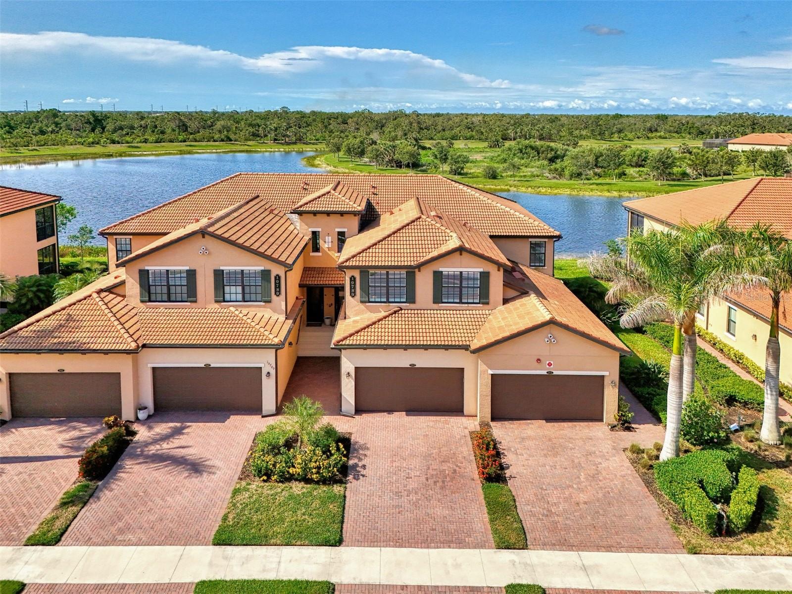 10789 Tarflower Dr #202, Venice, FL 34293