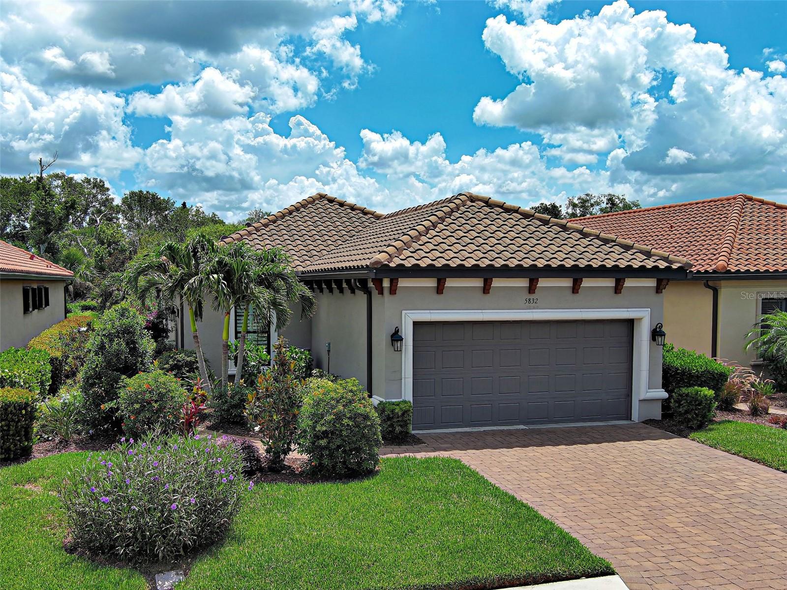 5832 Semolino St, Nokomis, FL 34275