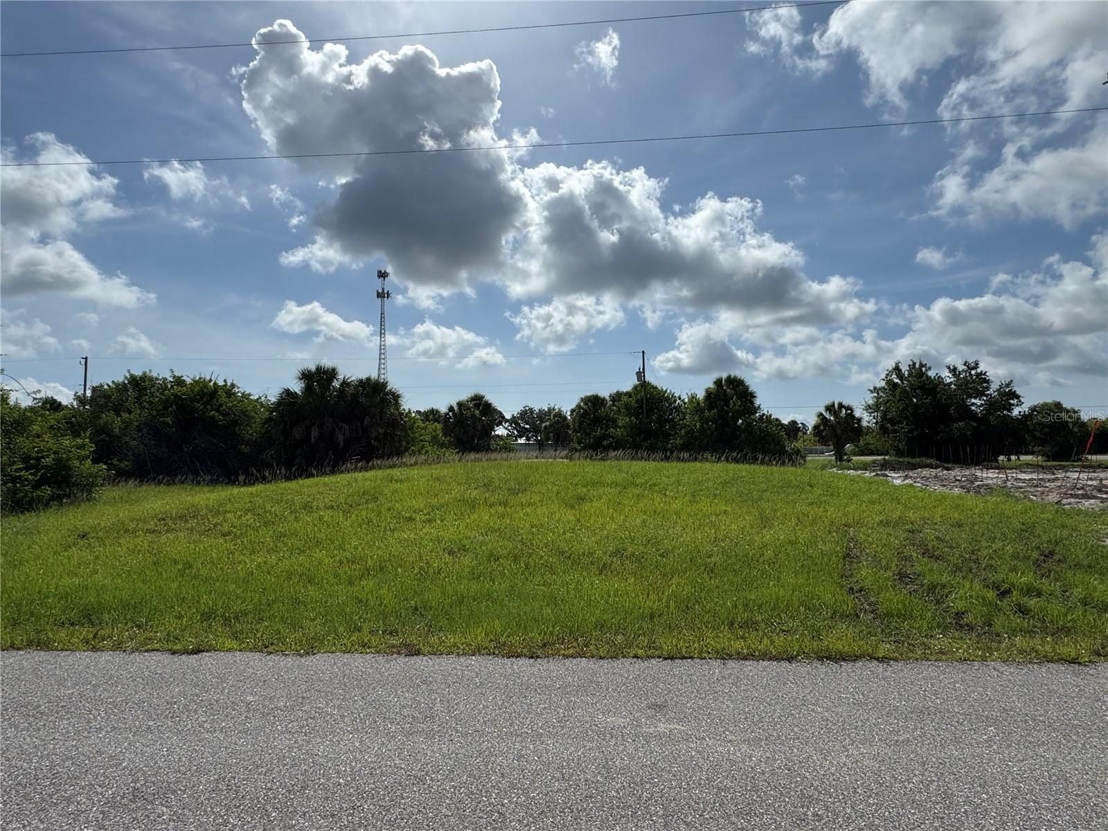 33 Brig Cir E, Placida, FL 33946
