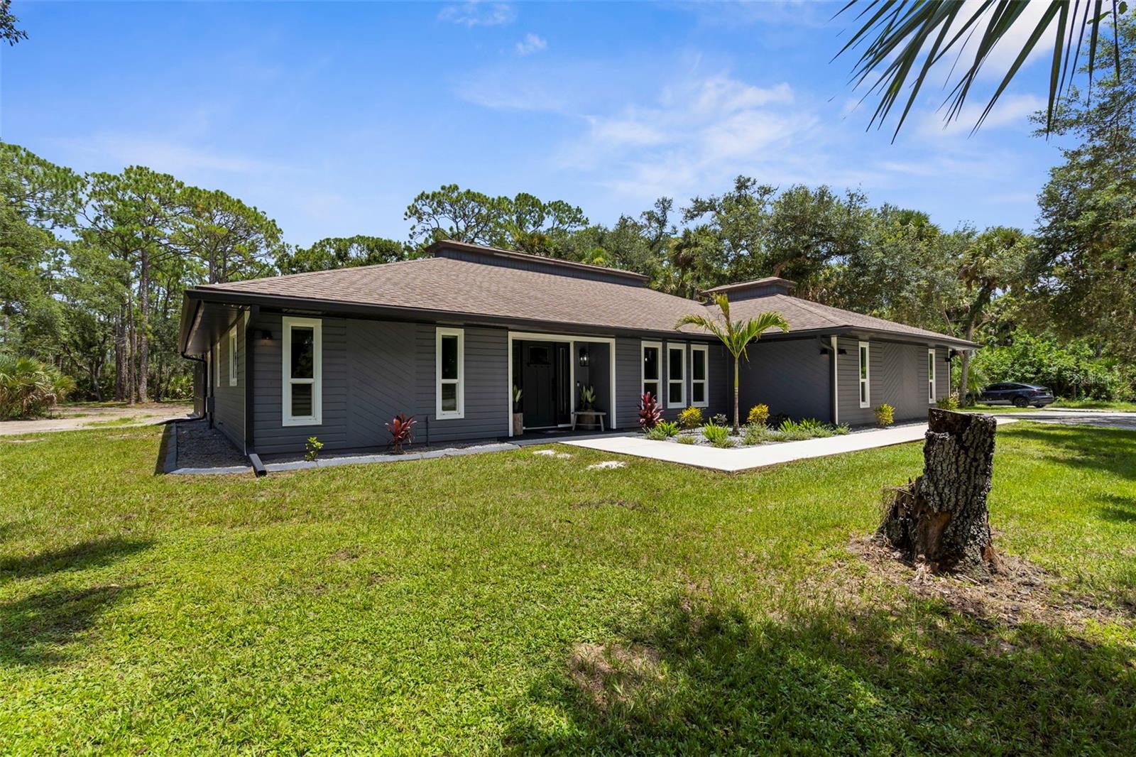 4060 Woodland Blvd, North Port, FL 34291
