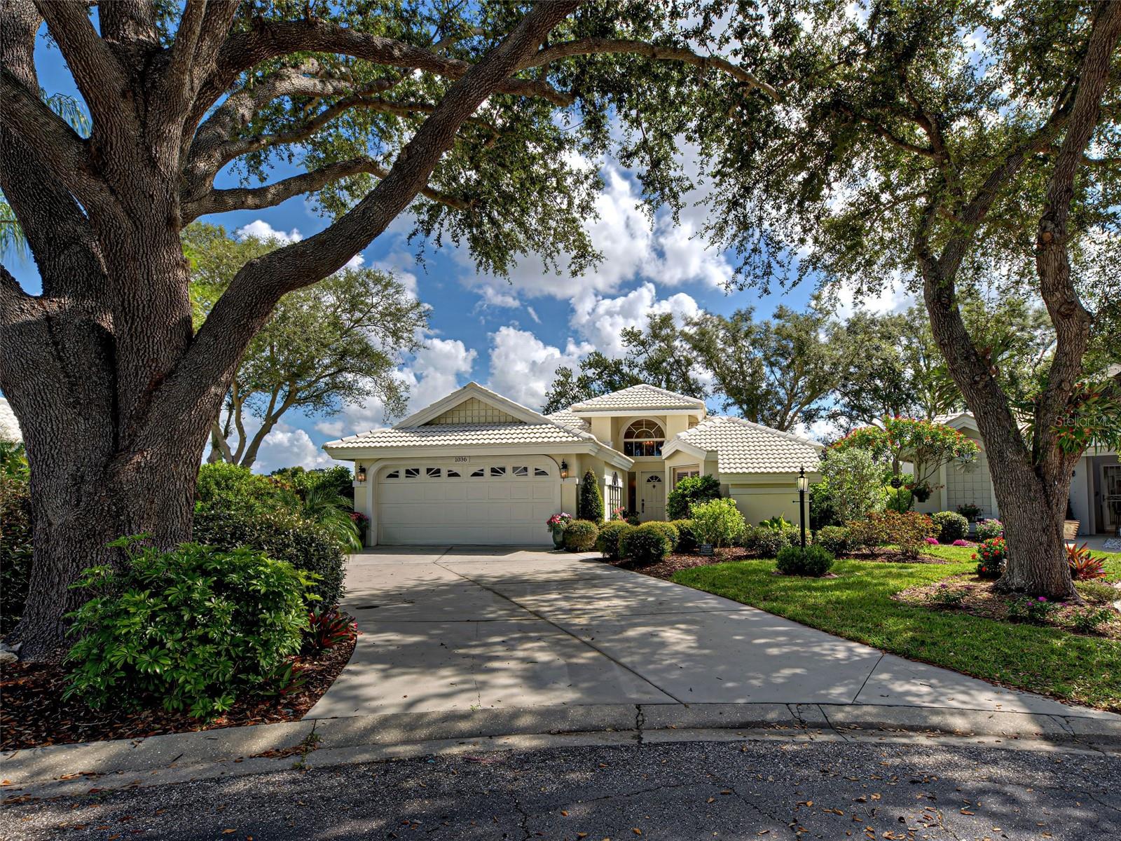 1036 Harbor Town Dr, Venice, FL 34292