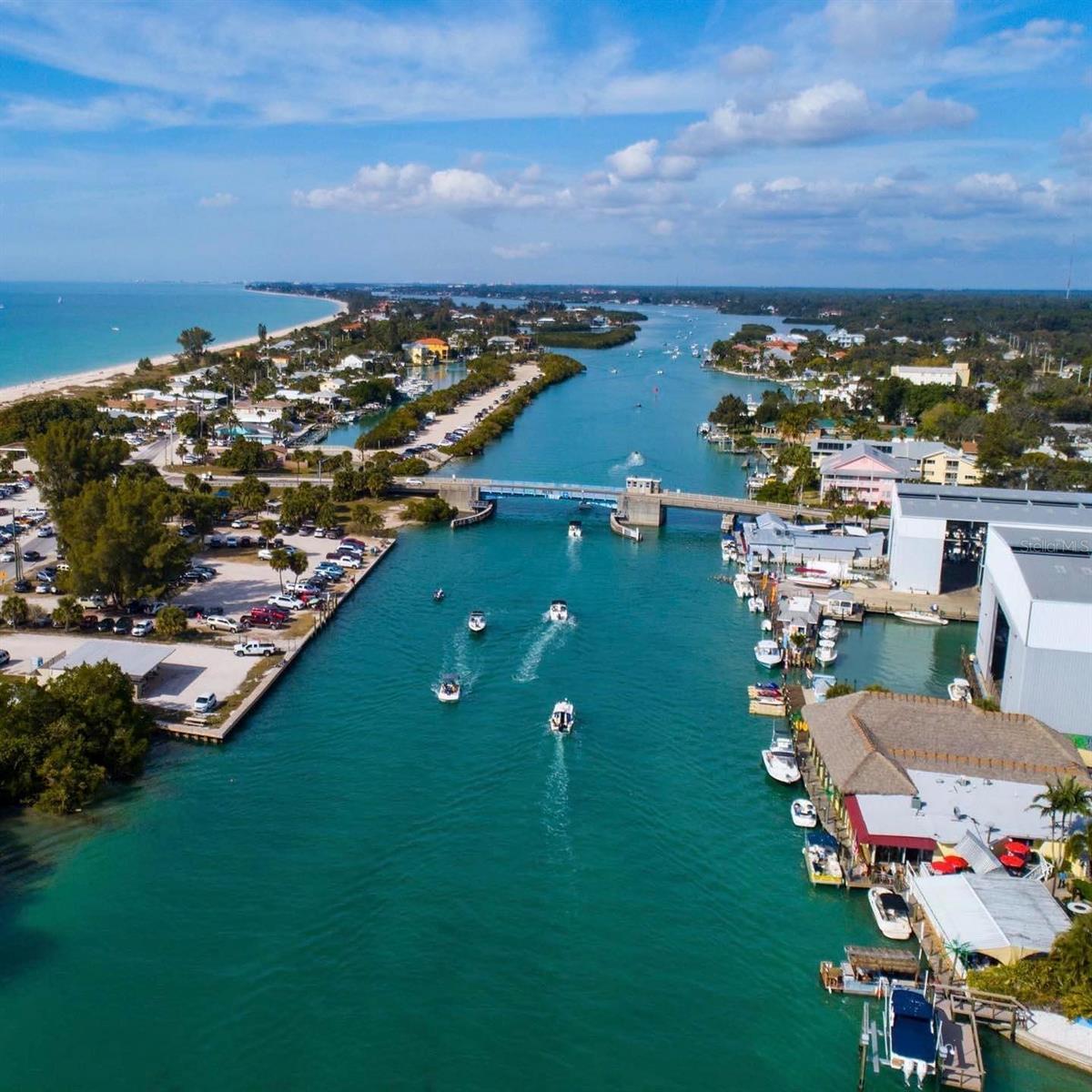 100 Circuit Rd #S35, Nokomis, FL 34275