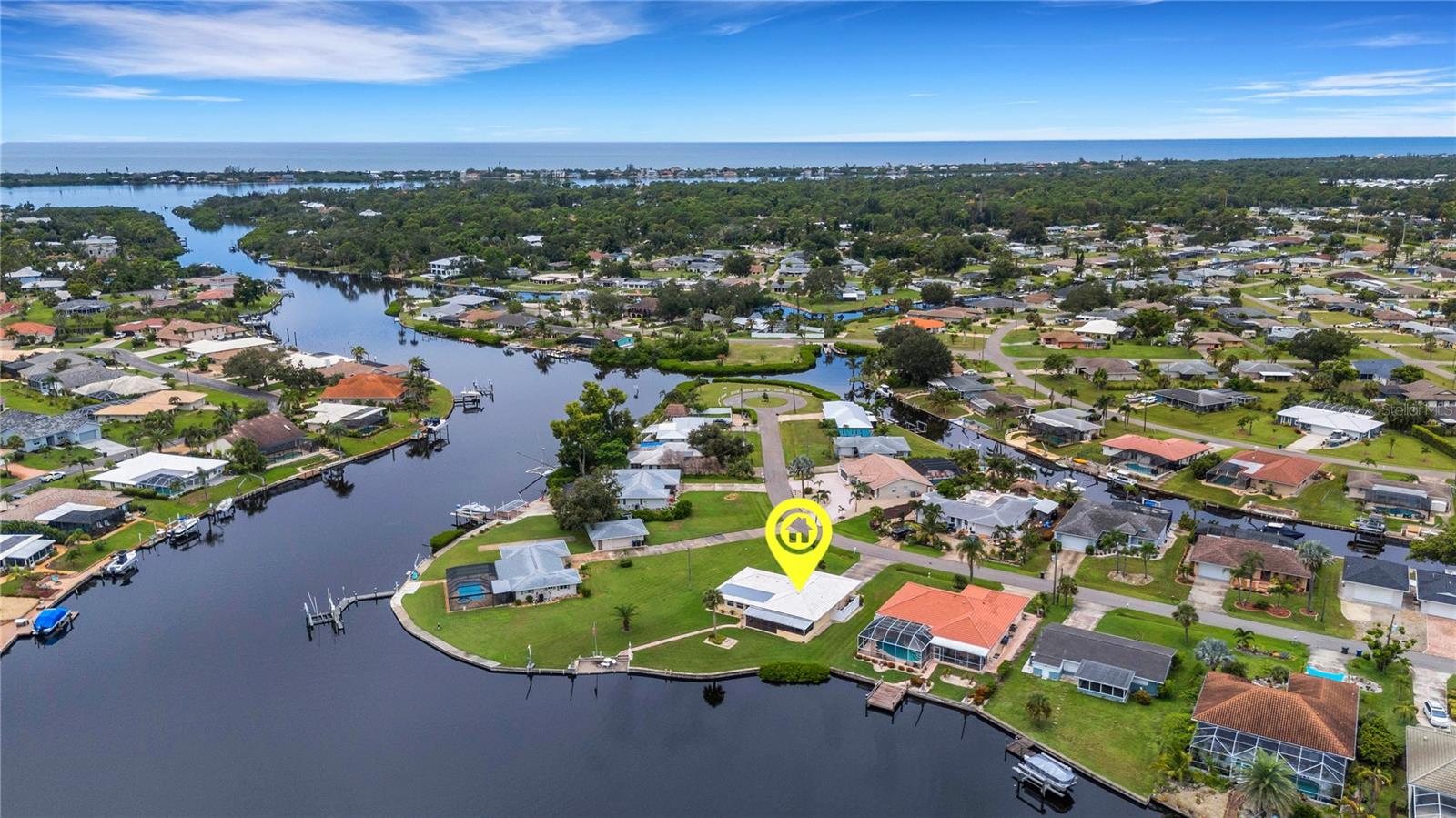 1933 Fairview Dr, Englewood, FL 34223