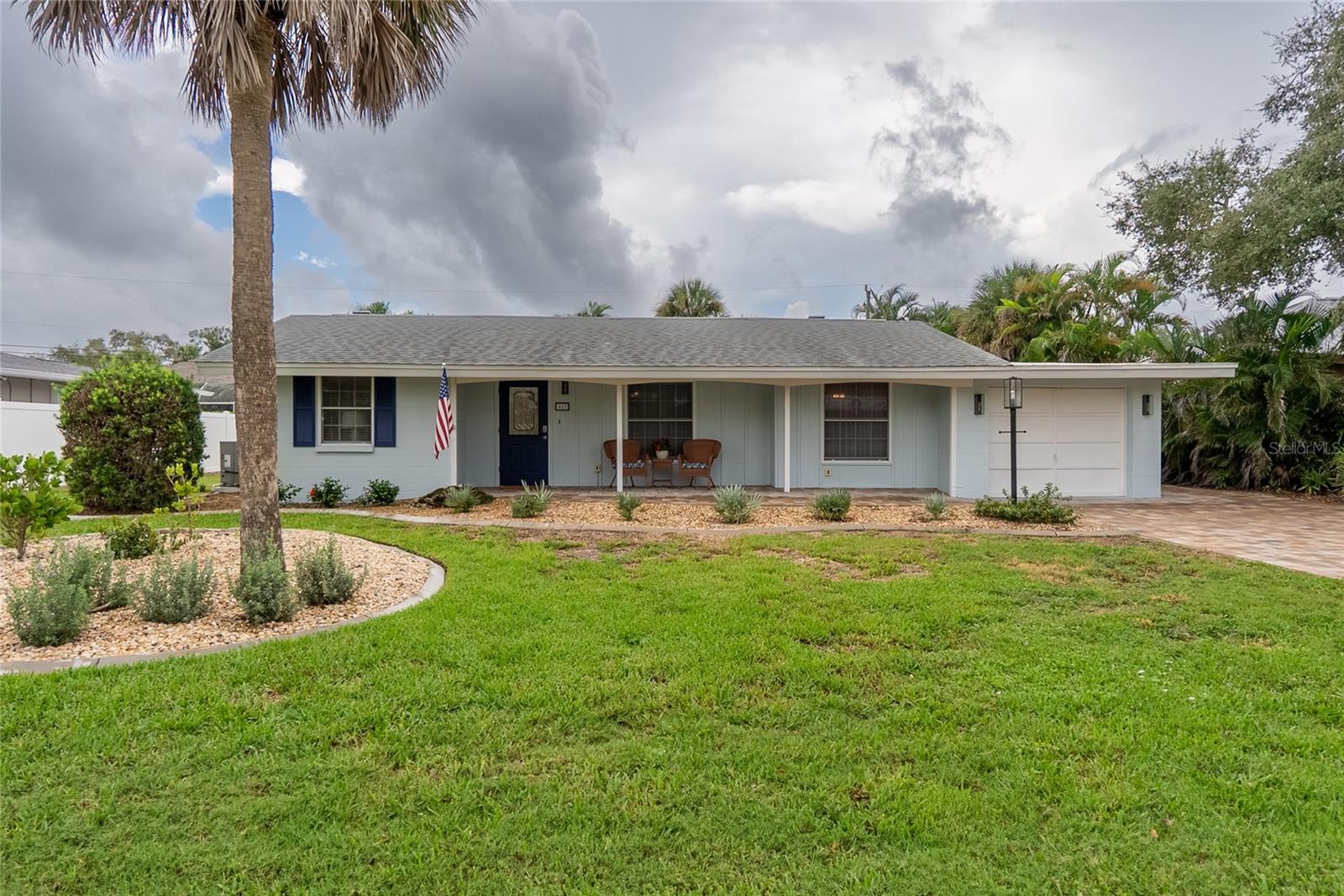 417 Villas Dr, Venice, FL 34285