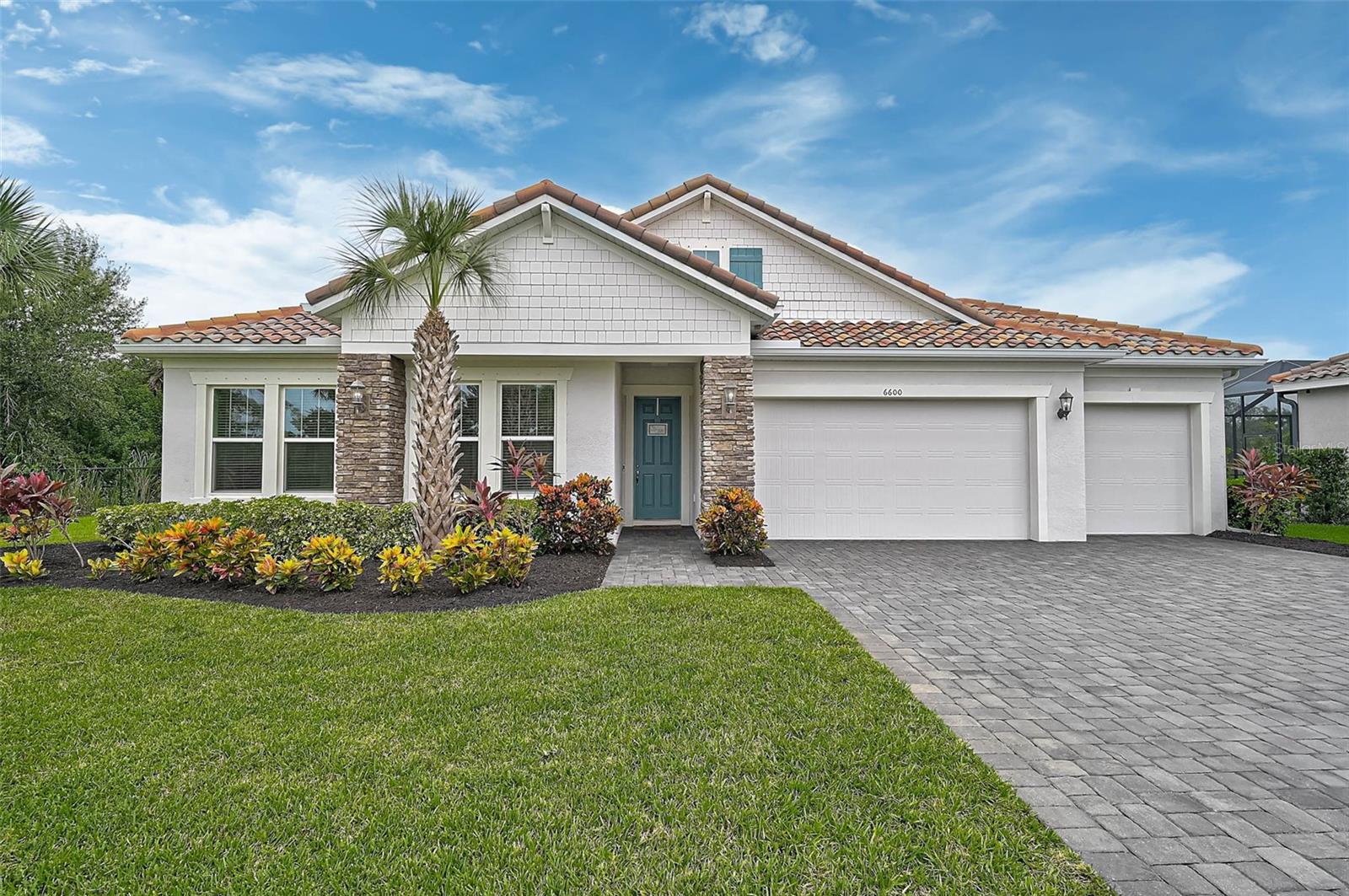 6600 Dovekey Dr, Sarasota, FL 34241