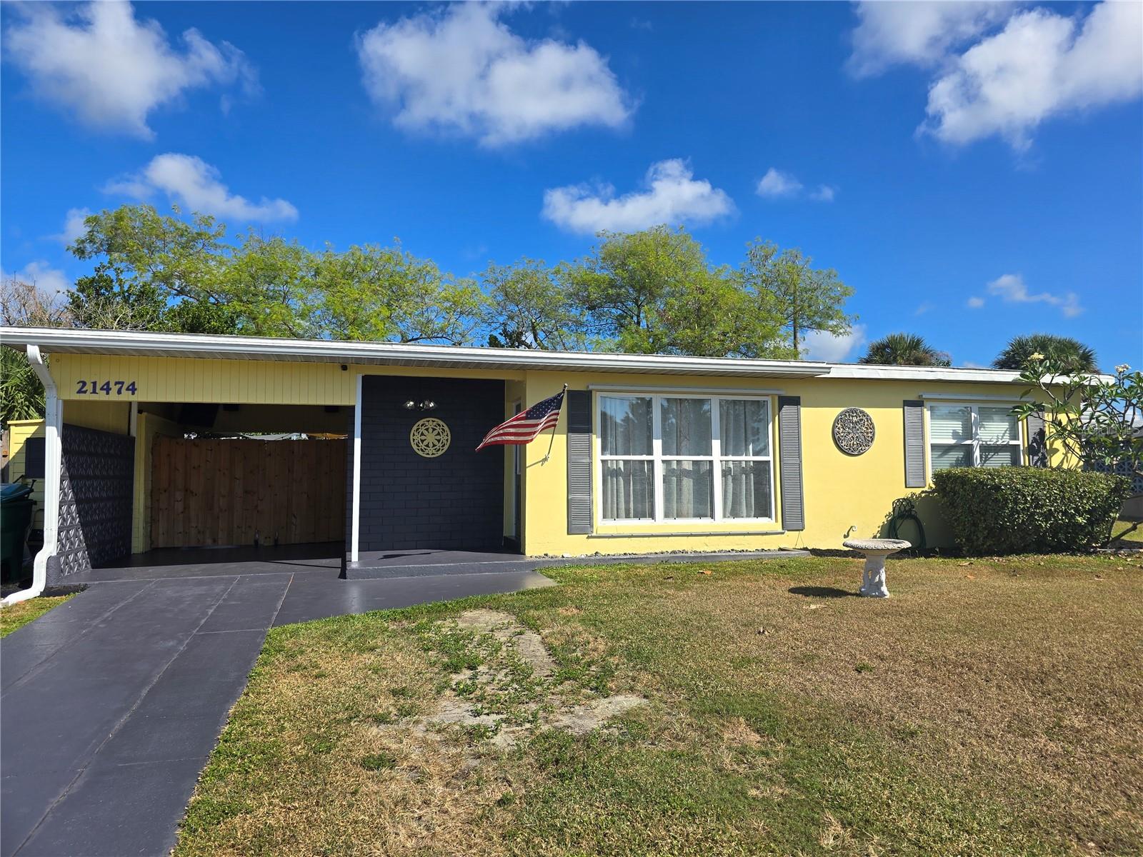 21474 Gladis Ave, Port Charlotte, FL 33952