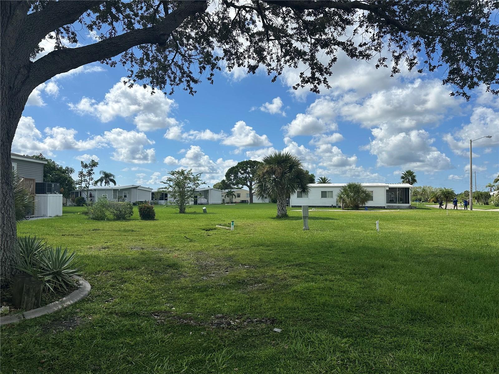 709 Fairmount Dr, North Port, FL 34287