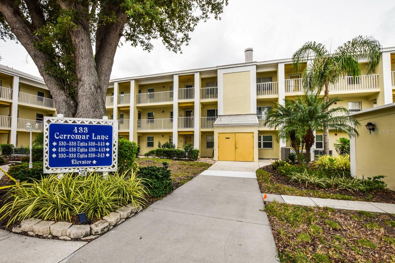 433 Cerromar Ln #438, Venice, FL 34293
