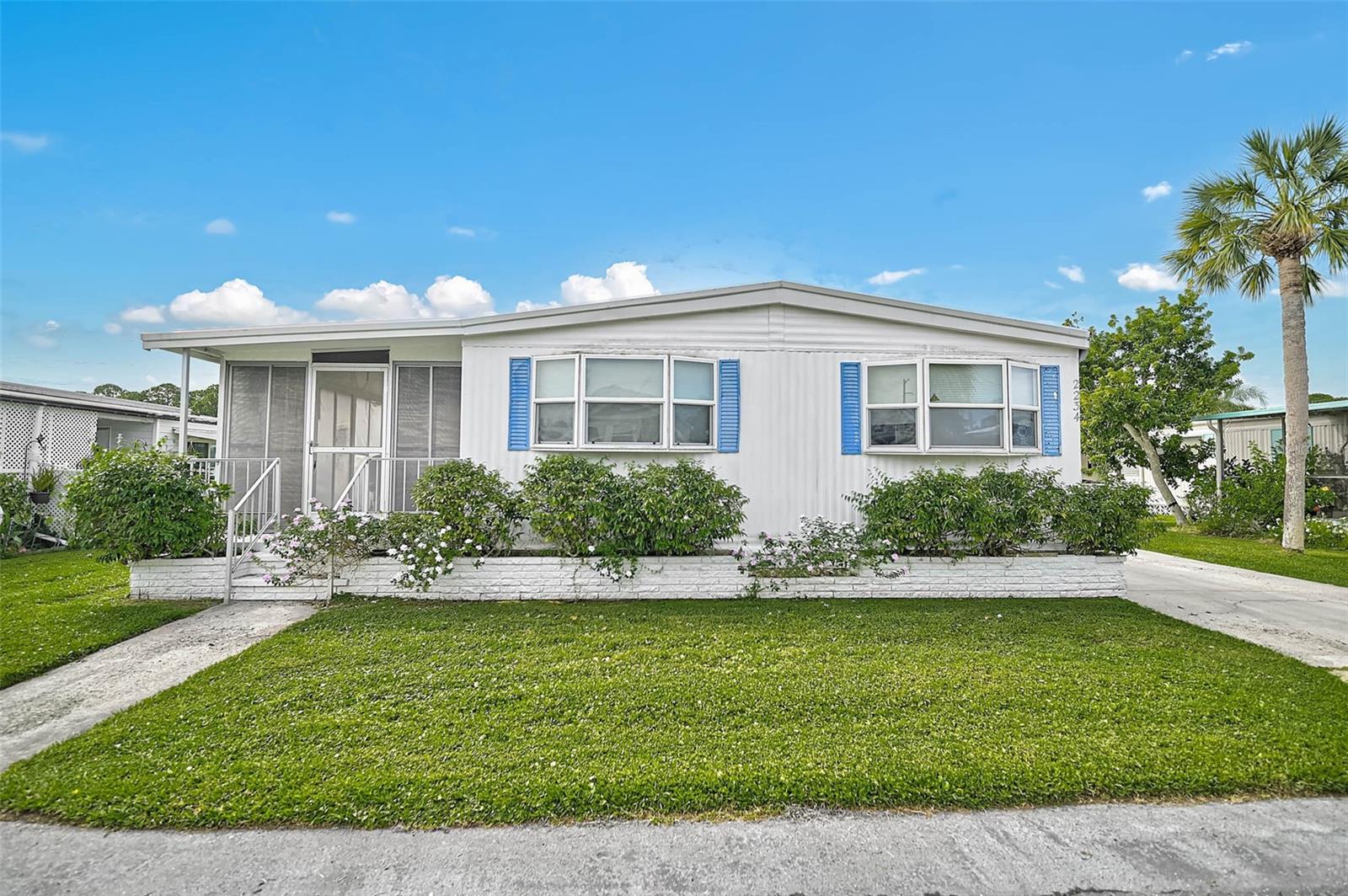 2234 Piazza Dr, Sarasota, FL 34238