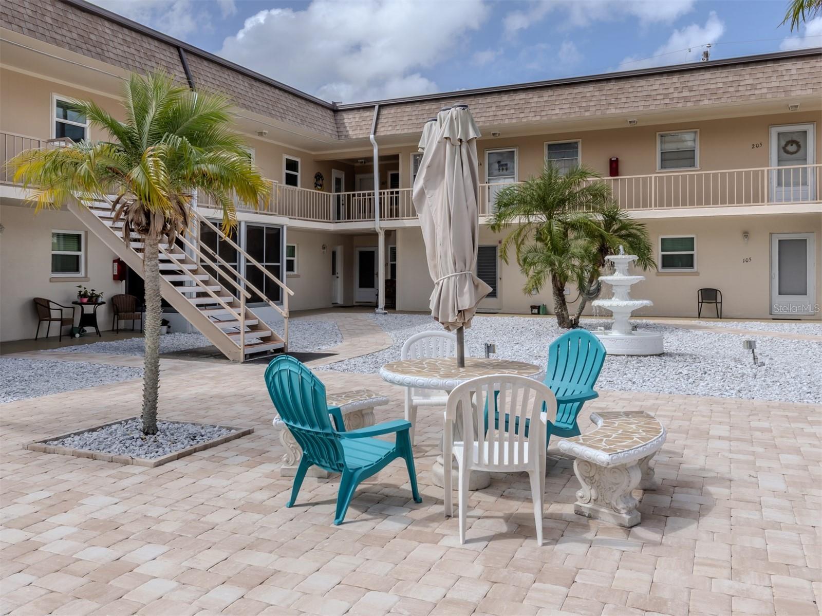 537 Manatee Ct #203, Venice, FL 34285