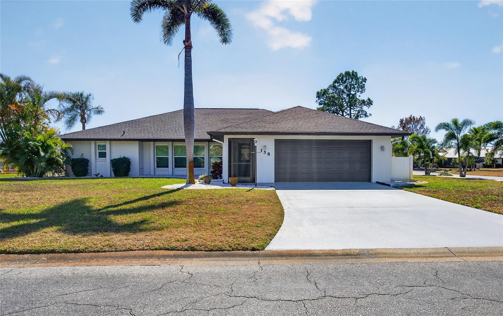 158 Hourglass Dr, Venice, FL 34293