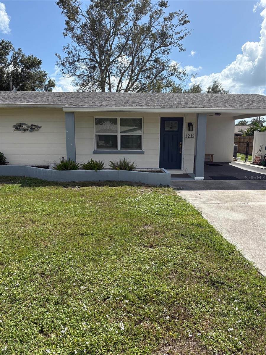 1215 Laurel Ave, Venice, FL 34285